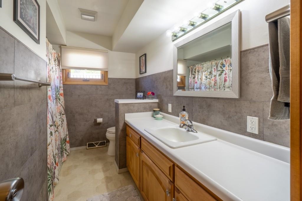 507 S 20TH AVENUE, Wausau, Wisconsin 54401, 3 Bedrooms Bedrooms, ,1 BathroomBathrooms,Residential,For Sale,507 S 20TH AVENUE,22602024