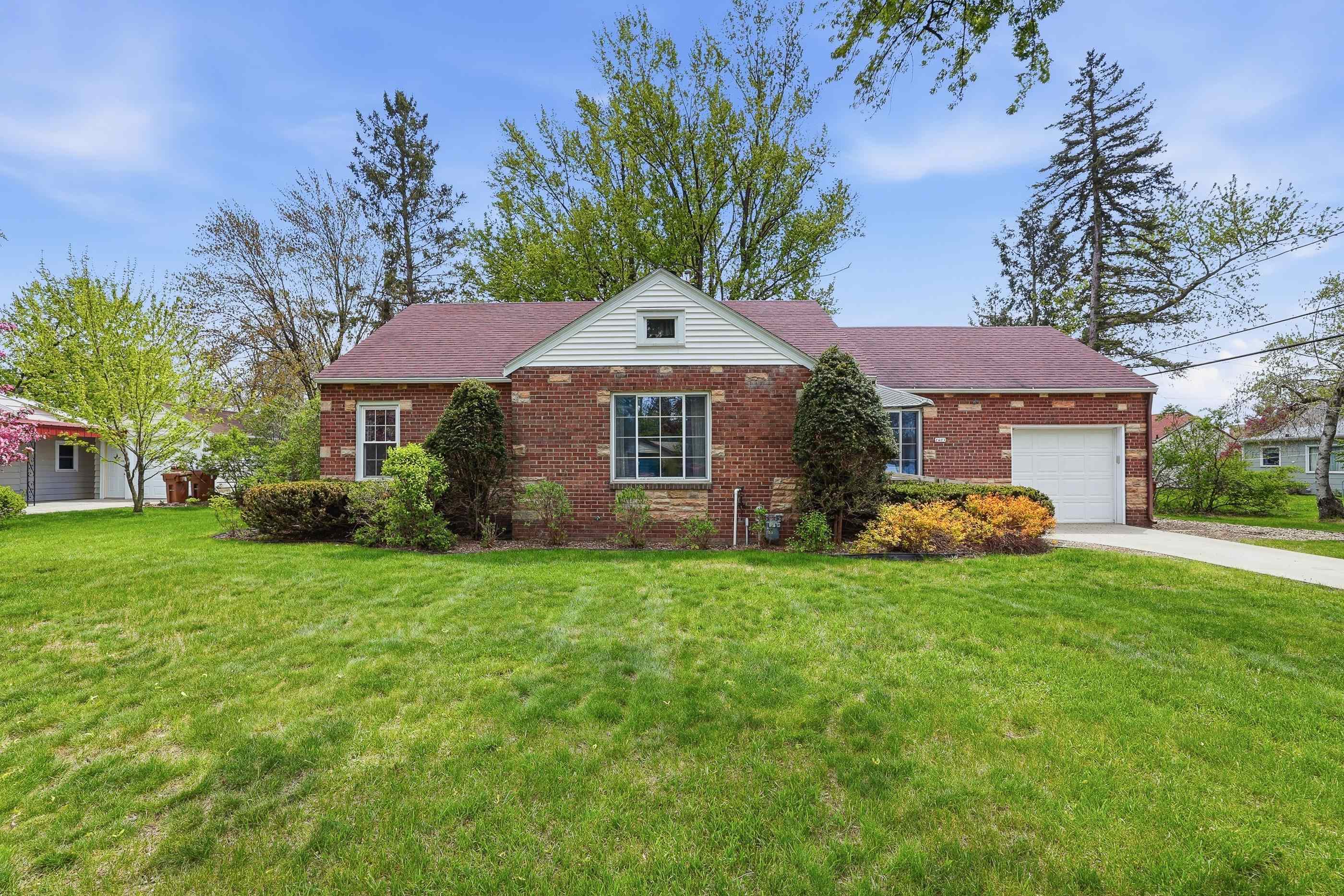 2409 SIMONIS STREET, Stevens Point, Wisconsin 54481, 3 Bedrooms Bedrooms, ,2 BathroomsBathrooms,Residential,For Sale,2409 SIMONIS STREET,22602025