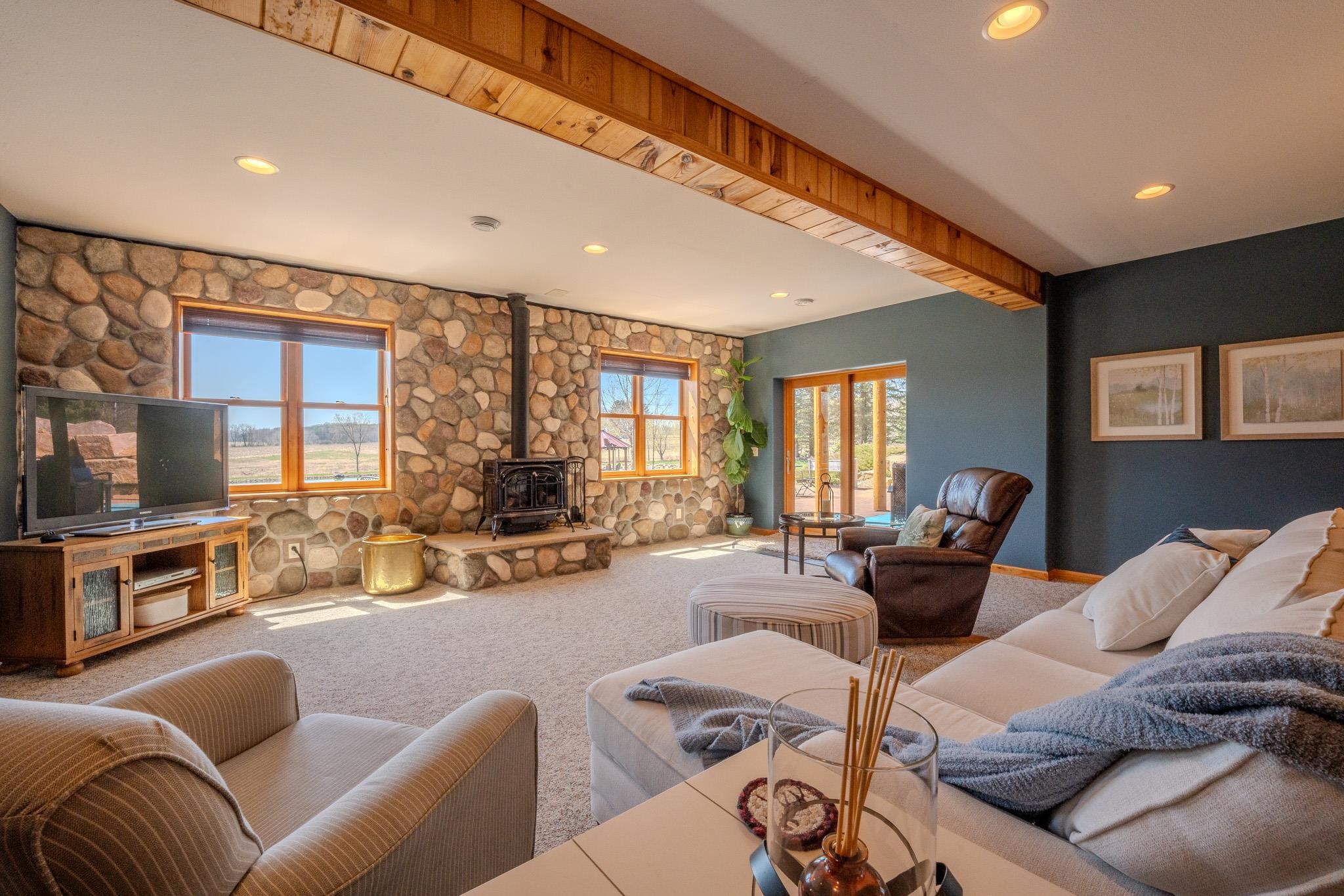 134283 SUGAR BUSH ROAD, Mosinee, Wisconsin 54455, 4 Bedrooms Bedrooms, ,3 BathroomsBathrooms,Residential,For Sale,134283 SUGAR BUSH ROAD,22602033