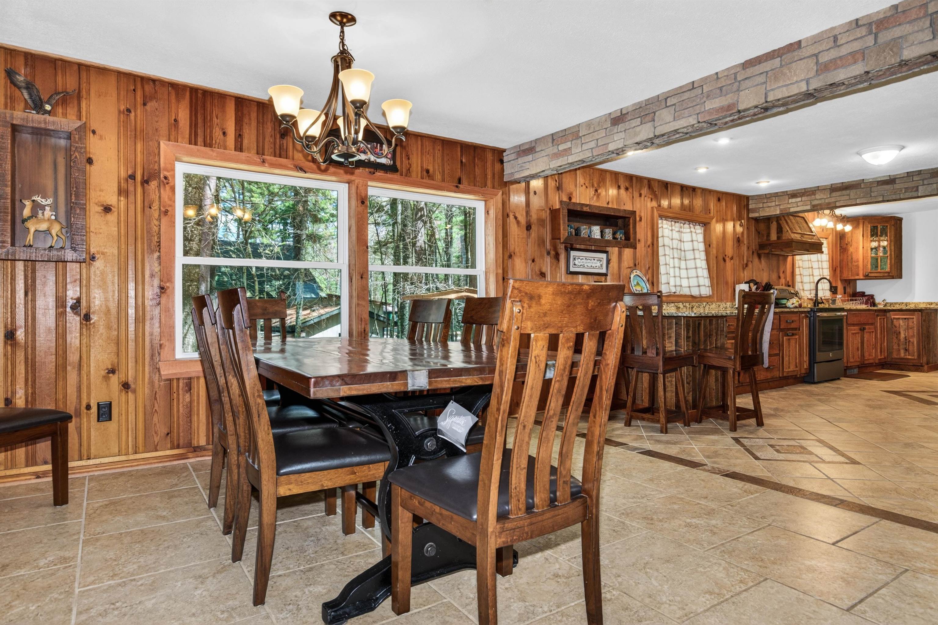 8292 WILDWOOD DRIVE, Minocqua, Wisconsin 54548, 3 Bedrooms Bedrooms, ,2 BathroomsBathrooms,Residential,For Sale,8292 WILDWOOD DRIVE,22602057
