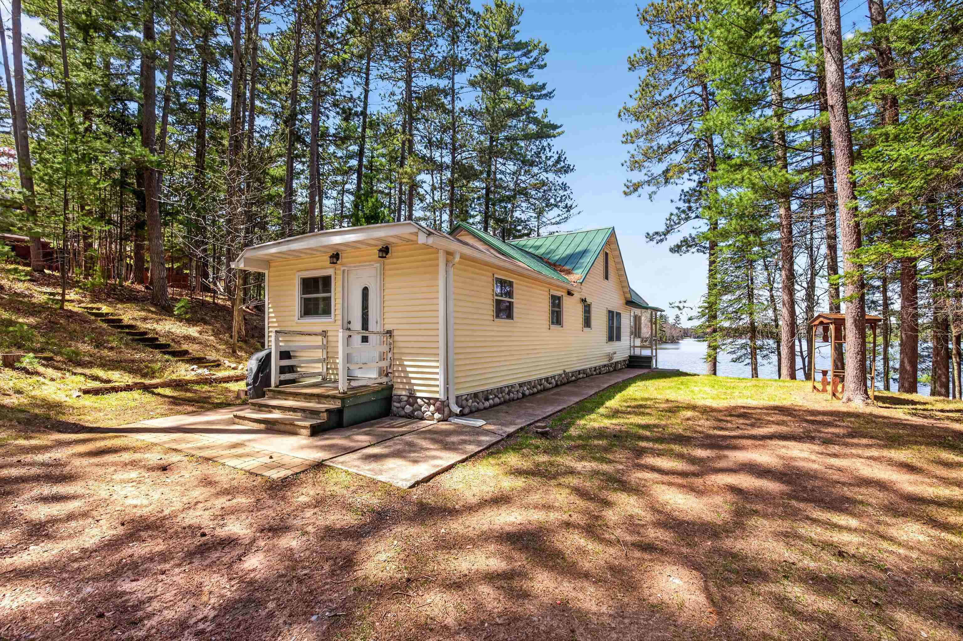 8292 WILDWOOD DRIVE, Minocqua, Wisconsin 54548, 3 Bedrooms Bedrooms, ,2 BathroomsBathrooms,Residential,For Sale,8292 WILDWOOD DRIVE,22602057