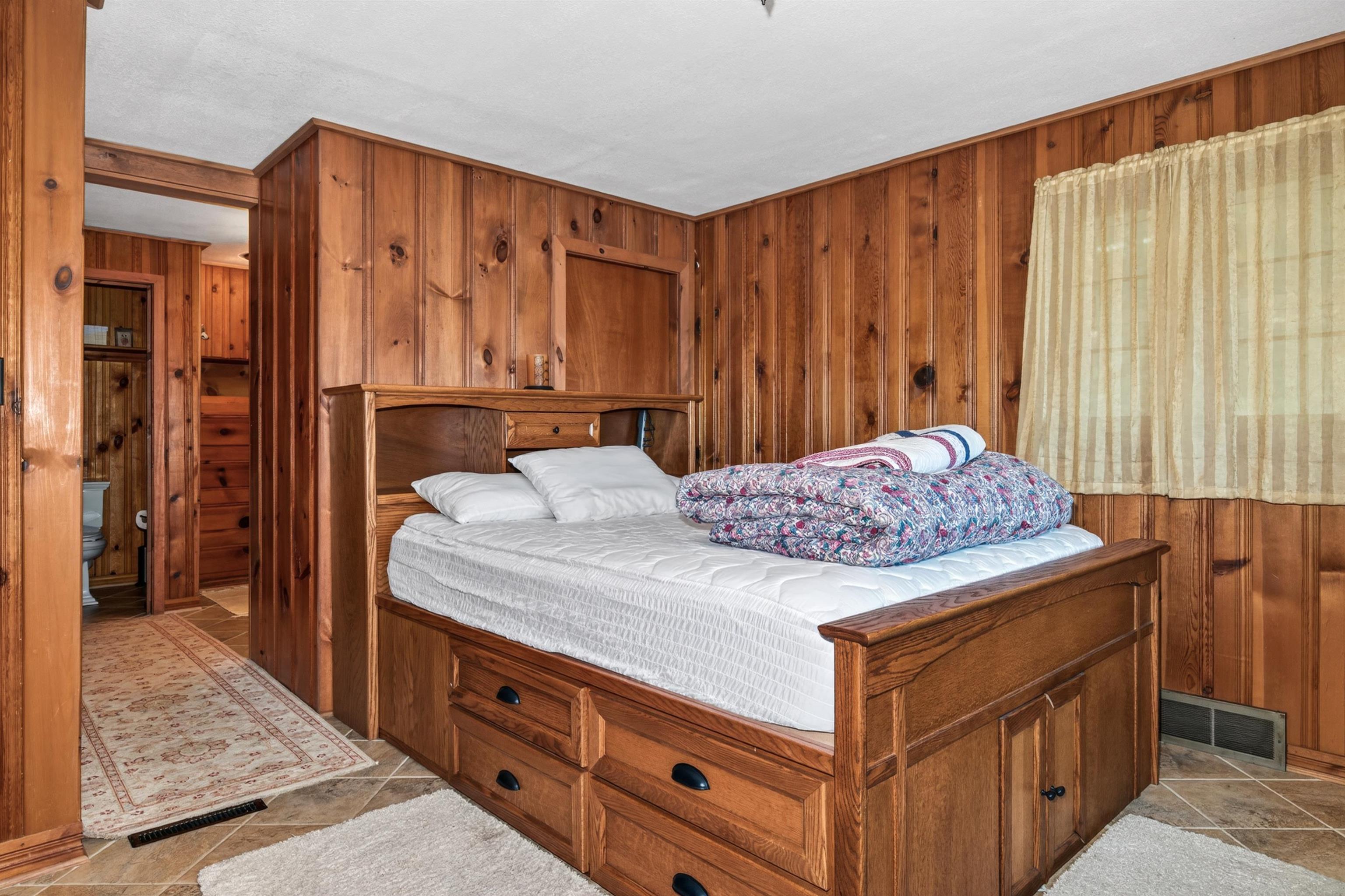 8292 WILDWOOD DRIVE, Minocqua, Wisconsin 54548, 3 Bedrooms Bedrooms, ,2 BathroomsBathrooms,Residential,For Sale,8292 WILDWOOD DRIVE,22602057