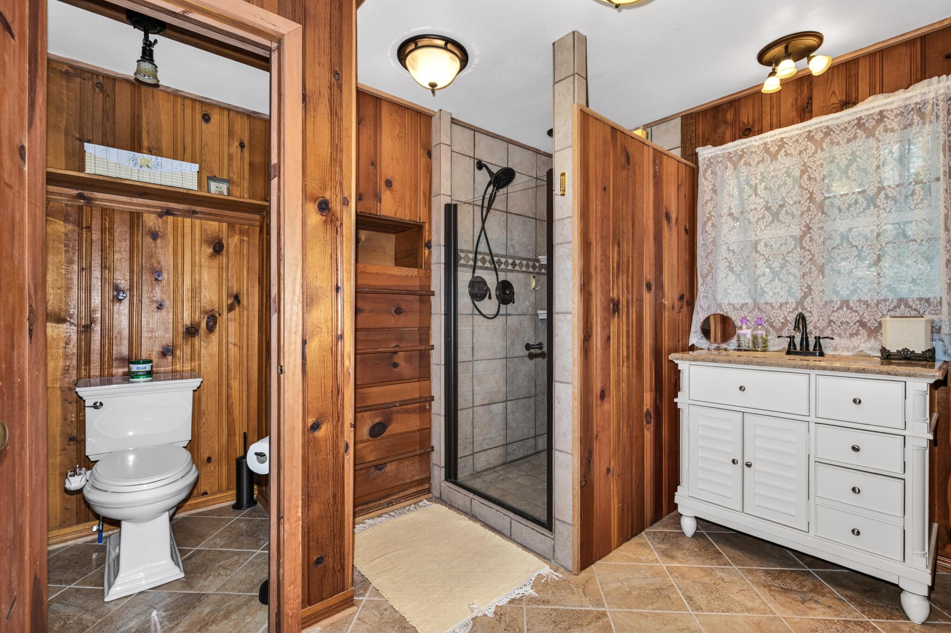 8292 WILDWOOD DRIVE, Minocqua, Wisconsin 54548, 3 Bedrooms Bedrooms, ,2 BathroomsBathrooms,Residential,For Sale,8292 WILDWOOD DRIVE,22602057