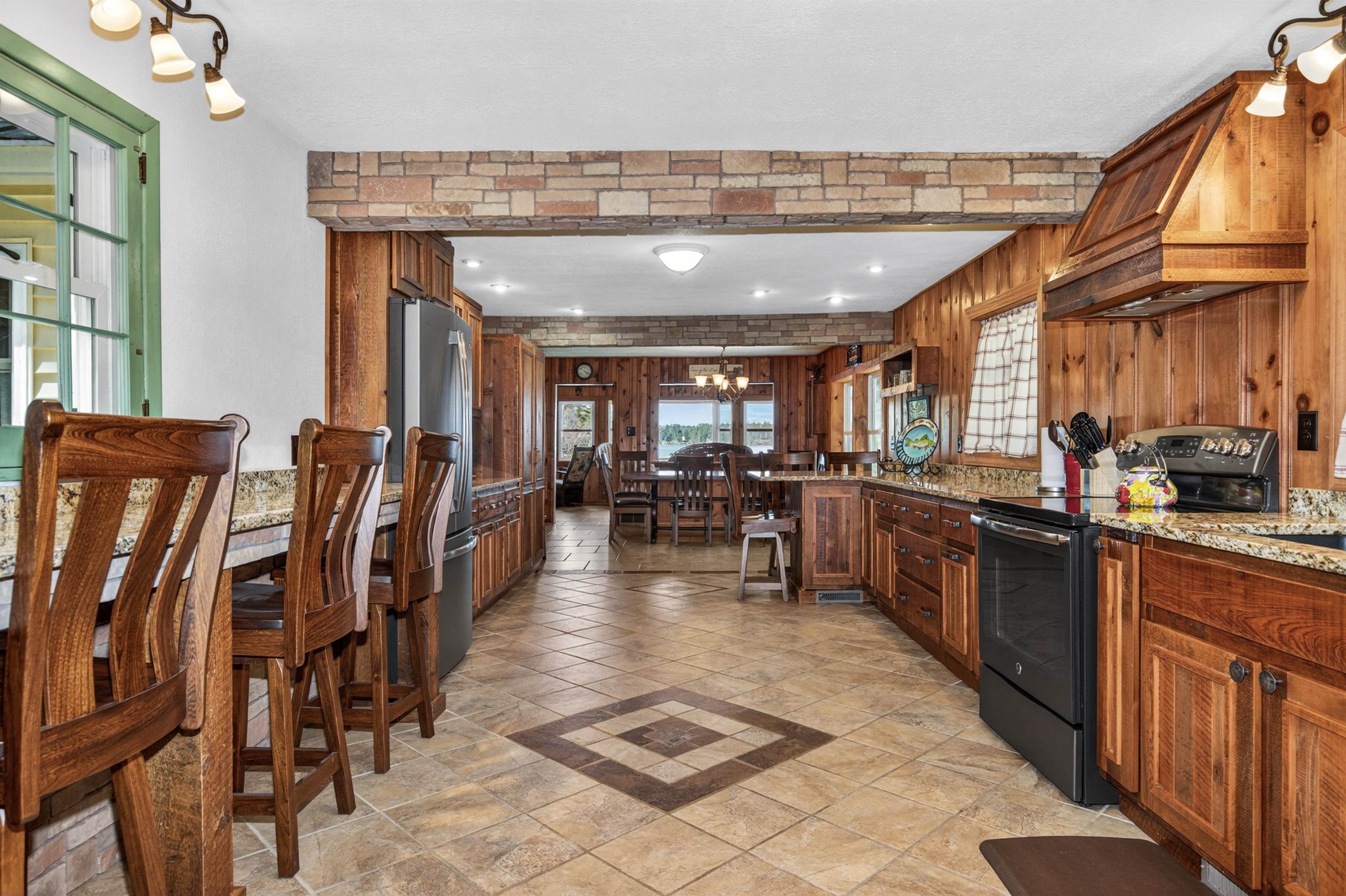 8292 WILDWOOD DRIVE, Minocqua, Wisconsin 54548, 3 Bedrooms Bedrooms, ,2 BathroomsBathrooms,Residential,For Sale,8292 WILDWOOD DRIVE,22602057