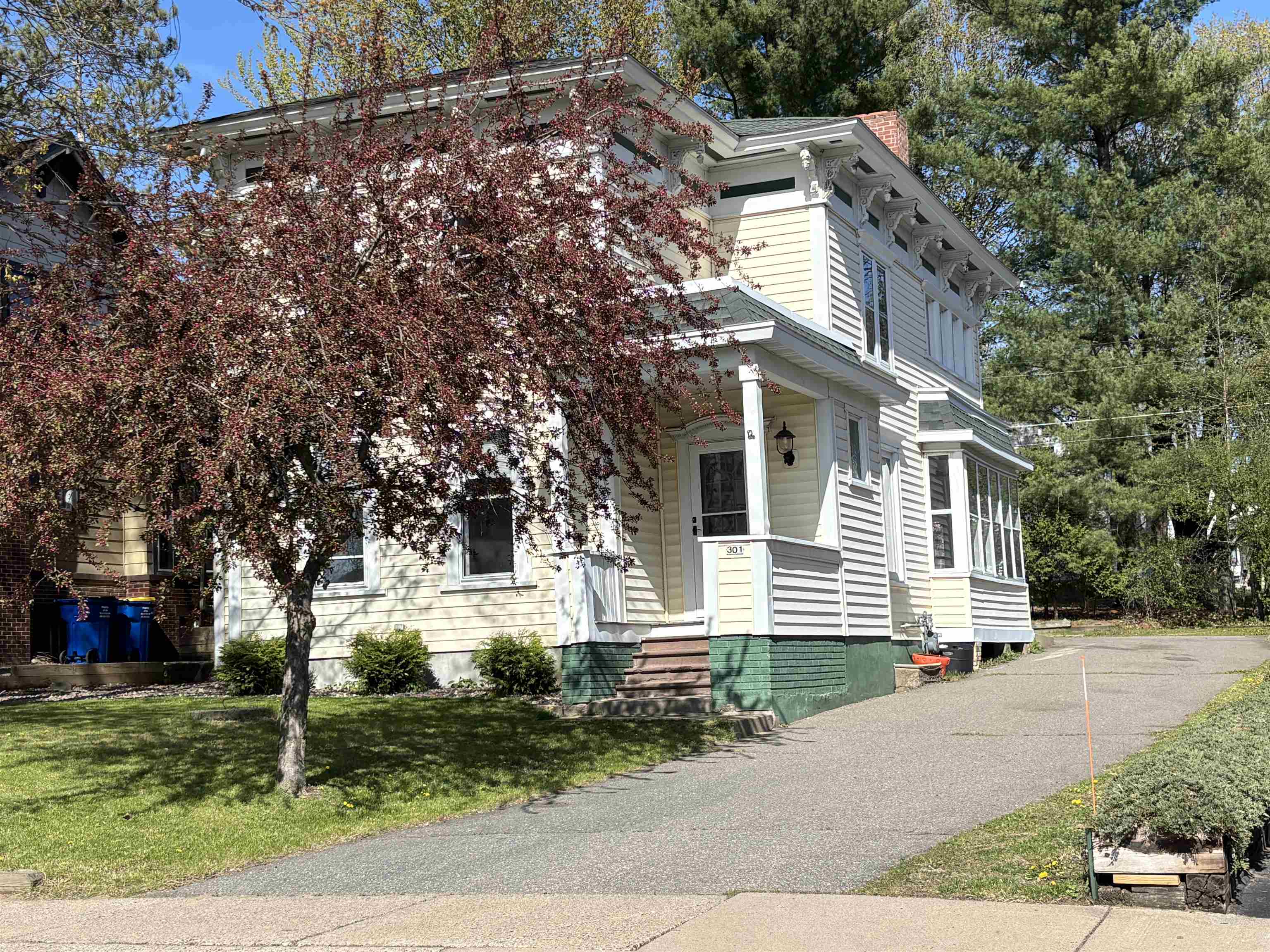 301 N GENESEE STREET, Merrill, Wisconsin 54452, 4 Bedrooms Bedrooms, ,1 BathroomBathrooms,Residential,For Sale,301 N GENESEE STREET,22602058