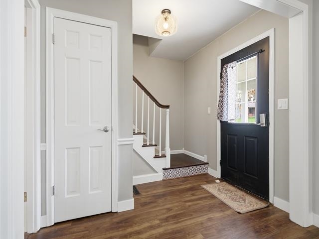 1402 N SHAWANO DRIVE, Marshfield, Wisconsin 54449, 5 Bedrooms Bedrooms, ,2 BathroomsBathrooms,Residential,For Sale,1402 N SHAWANO DRIVE,22602060