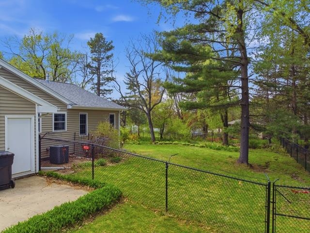 1402 N SHAWANO DRIVE, Marshfield, Wisconsin 54449, 5 Bedrooms Bedrooms, ,2 BathroomsBathrooms,Residential,For Sale,1402 N SHAWANO DRIVE,22602060