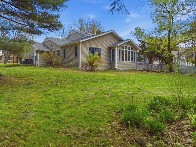 1402 N SHAWANO DRIVE, Marshfield, Wisconsin 54449, 5 Bedrooms Bedrooms, ,2 BathroomsBathrooms,Residential,For Sale,1402 N SHAWANO DRIVE,22602060