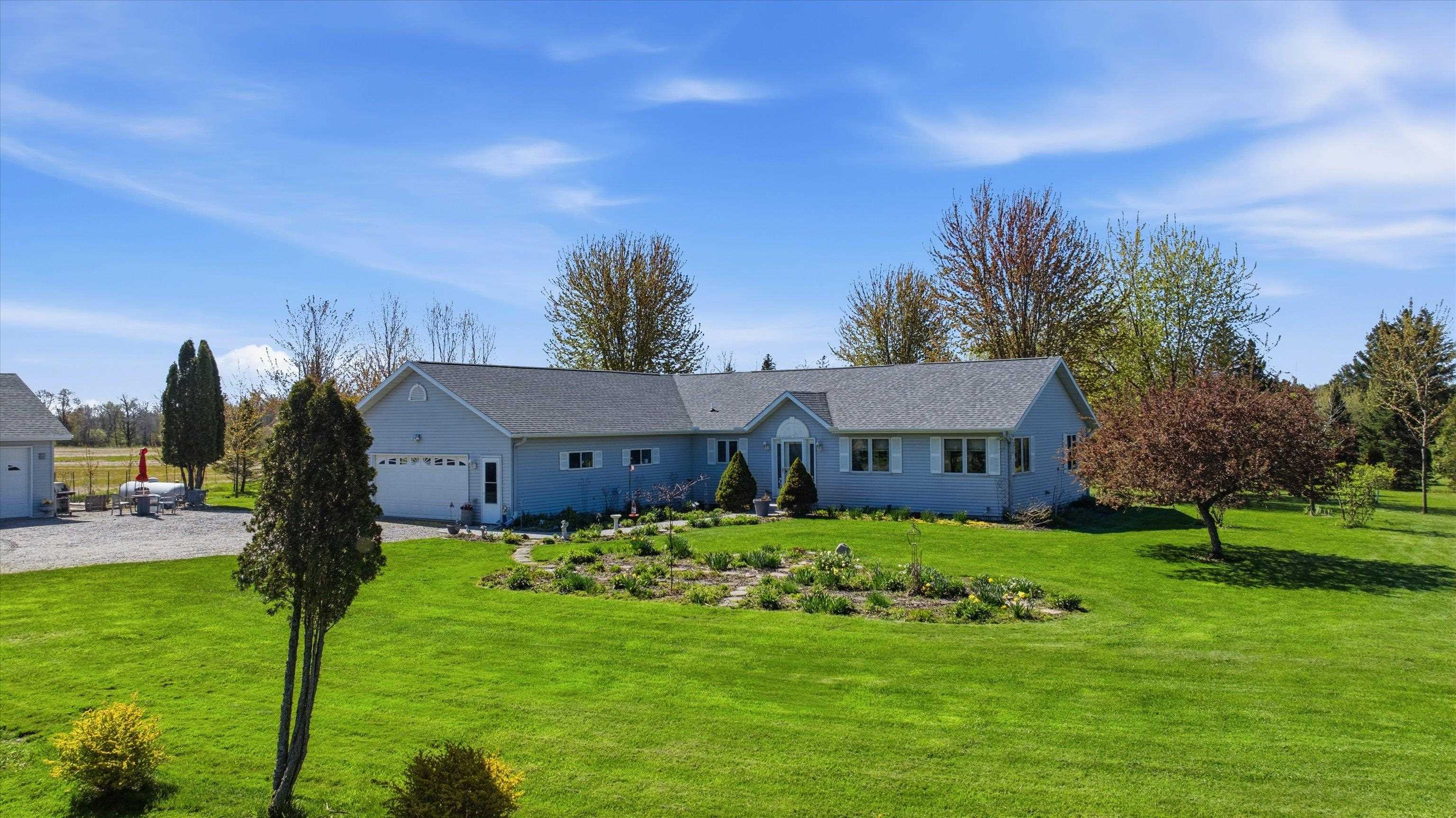 W309 PINE CREEK ROAD, Chili, Wisconsin 54420, 3 Bedrooms Bedrooms, ,2 BathroomsBathrooms,Residential,For Sale,W309 PINE CREEK ROAD,22602062