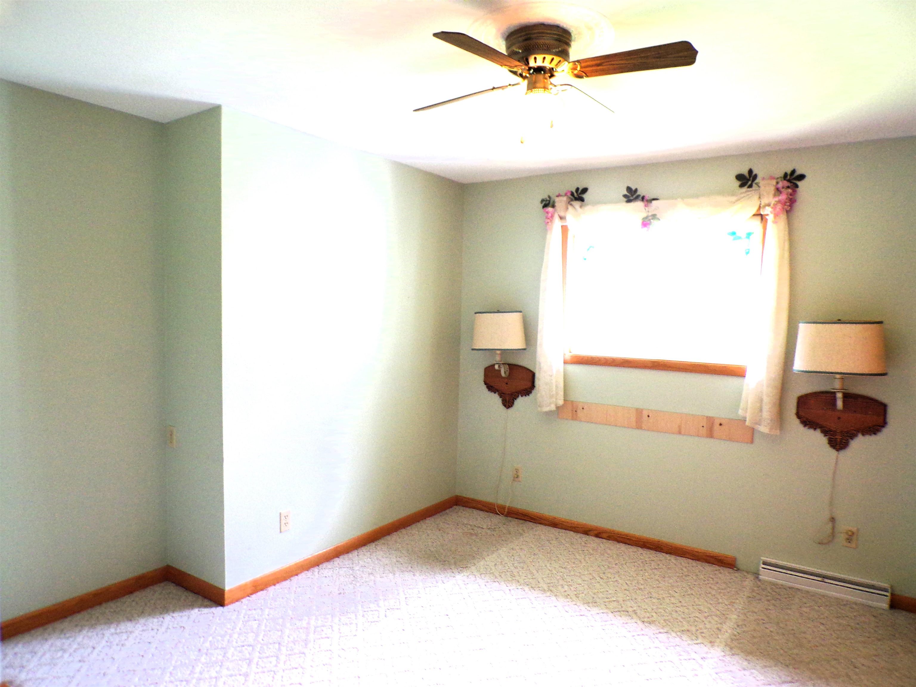 406 W SCHOFIELD AVENUE, Greenwood, Wisconsin 54437, 4 Bedrooms Bedrooms, ,3 BathroomsBathrooms,Residential,For Sale,406 W SCHOFIELD AVENUE,22602065