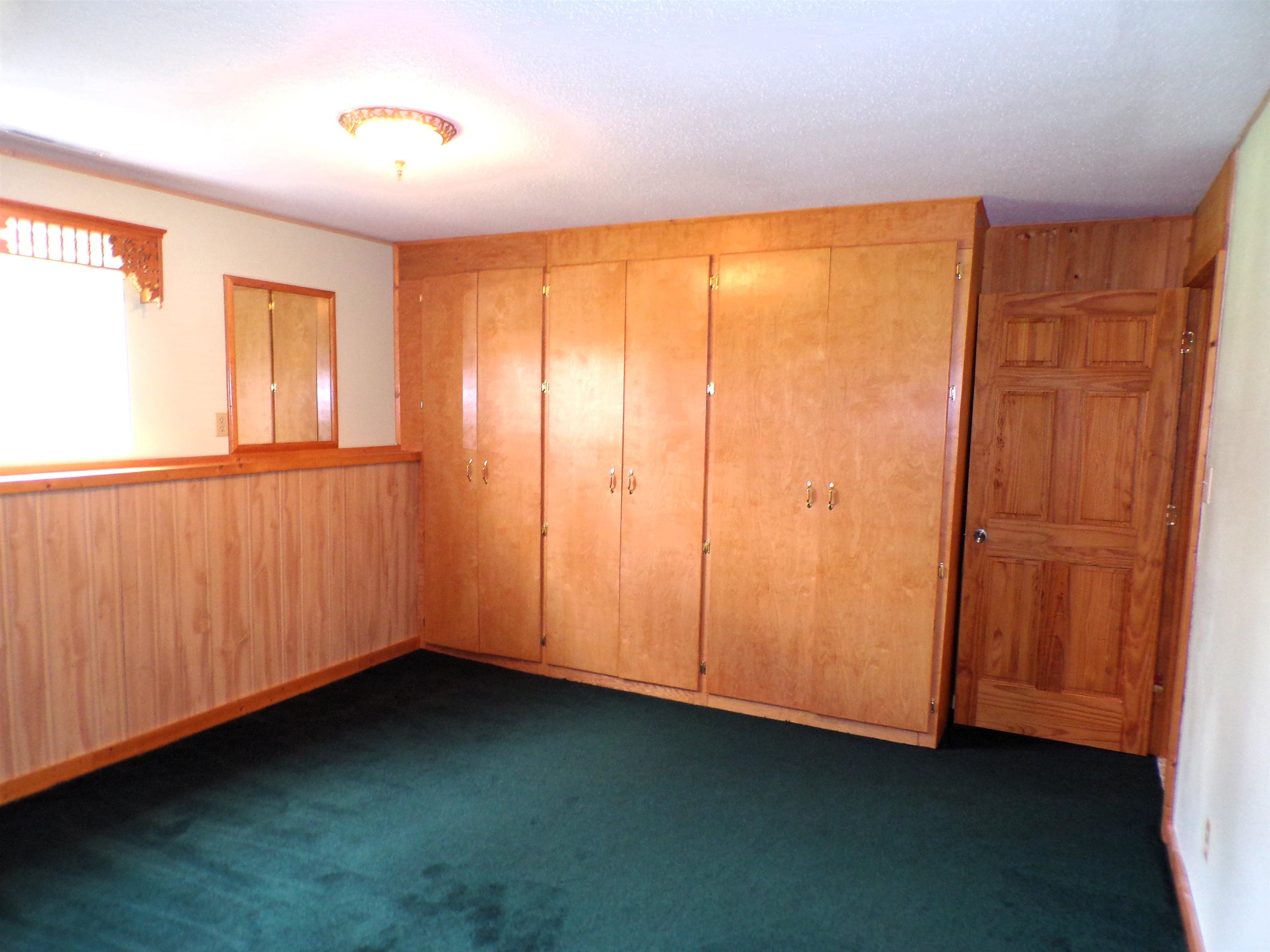 406 W SCHOFIELD AVENUE, Greenwood, Wisconsin 54437, 4 Bedrooms Bedrooms, ,3 BathroomsBathrooms,Residential,For Sale,406 W SCHOFIELD AVENUE,22602065