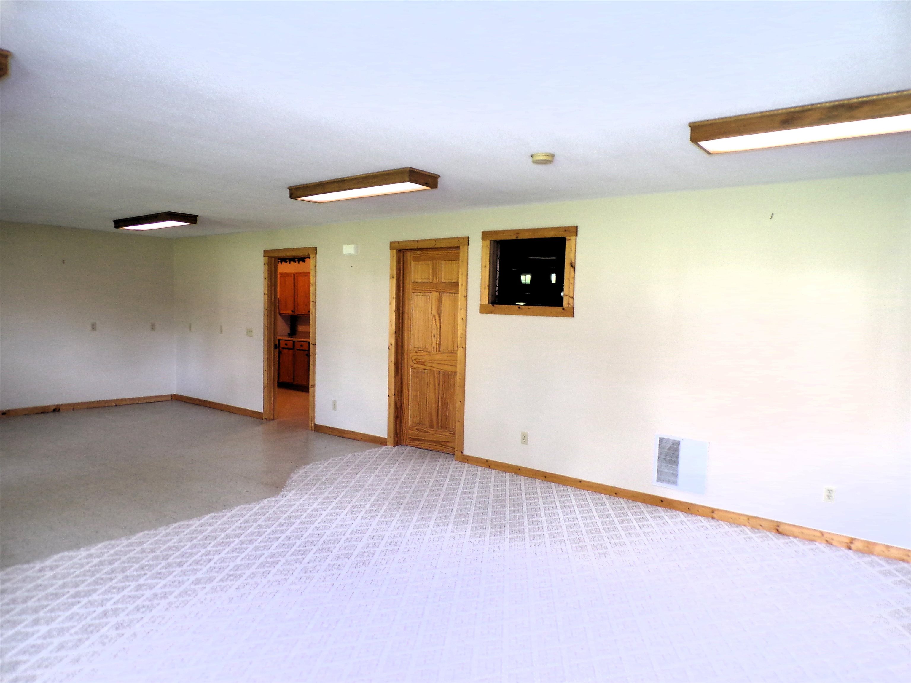 406 W SCHOFIELD AVENUE, Greenwood, Wisconsin 54437, 4 Bedrooms Bedrooms, ,3 BathroomsBathrooms,Residential,For Sale,406 W SCHOFIELD AVENUE,22602065