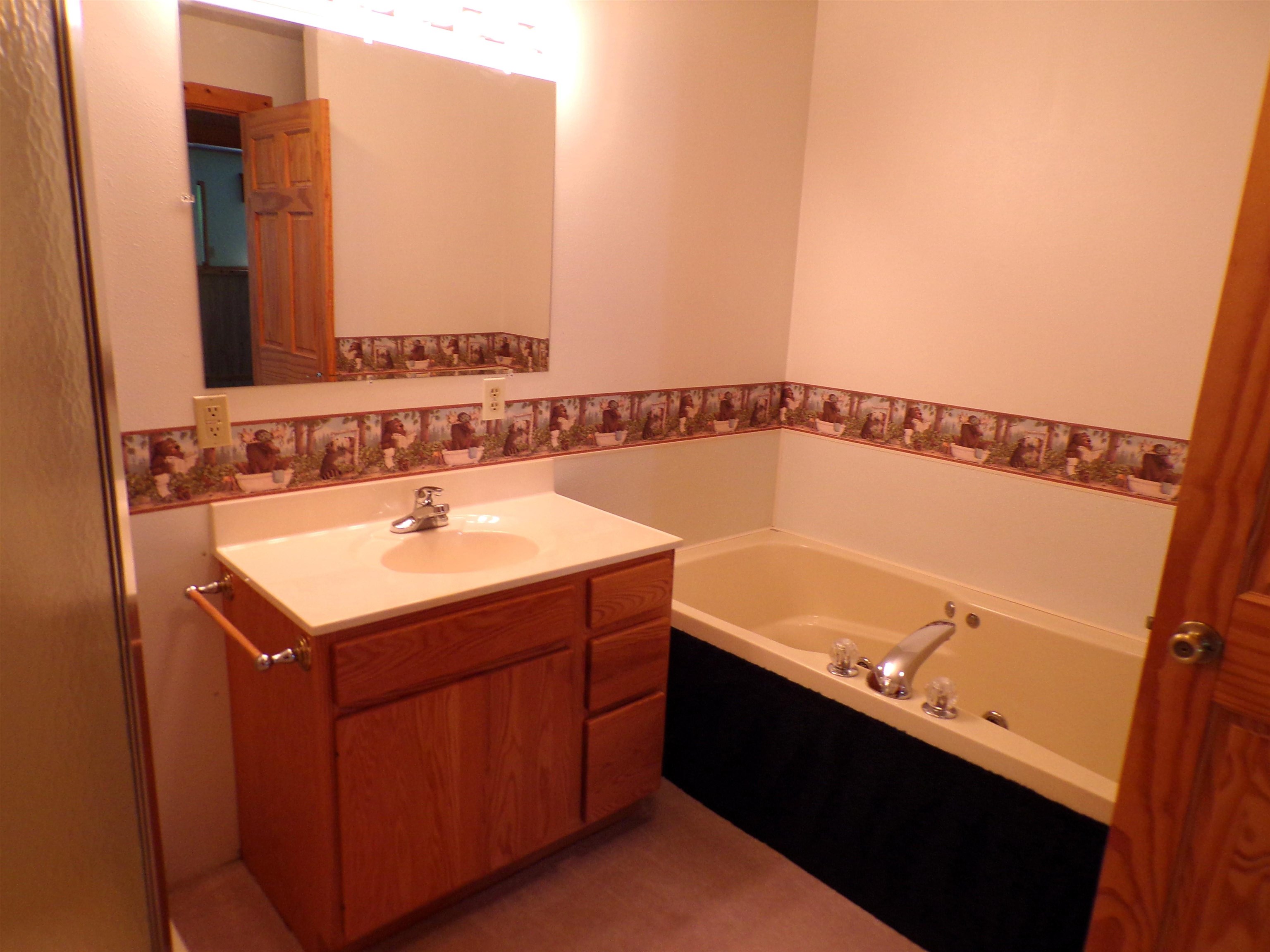 406 W SCHOFIELD AVENUE, Greenwood, Wisconsin 54437, 4 Bedrooms Bedrooms, ,3 BathroomsBathrooms,Residential,For Sale,406 W SCHOFIELD AVENUE,22602065