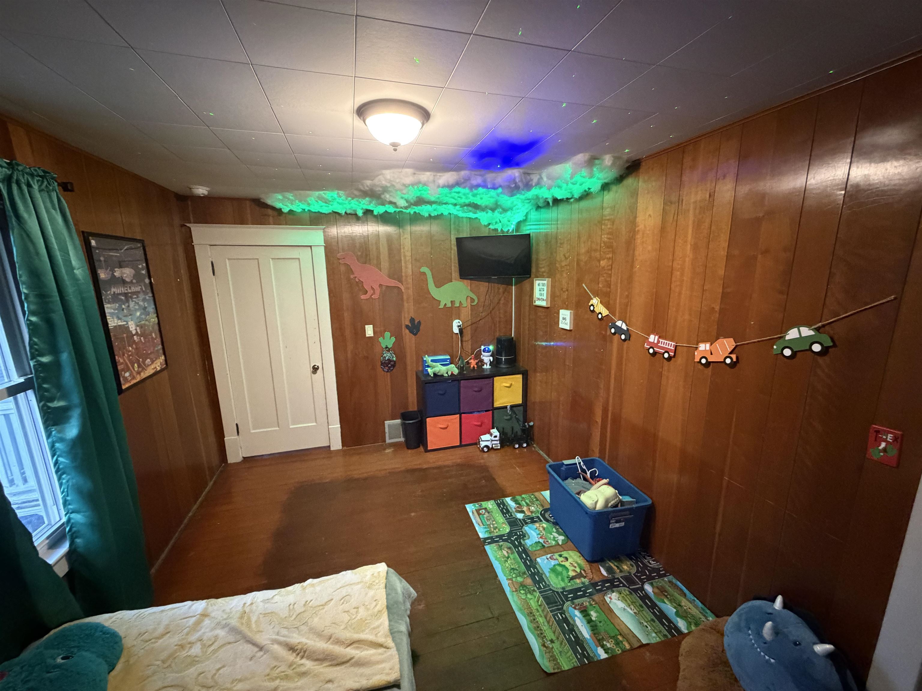 405 E BROADWAY AVENUE, Medford, Wisconsin 54451, 4 Bedrooms Bedrooms, ,1 BathroomBathrooms,Residential,For Sale,405 E BROADWAY AVENUE,22602066