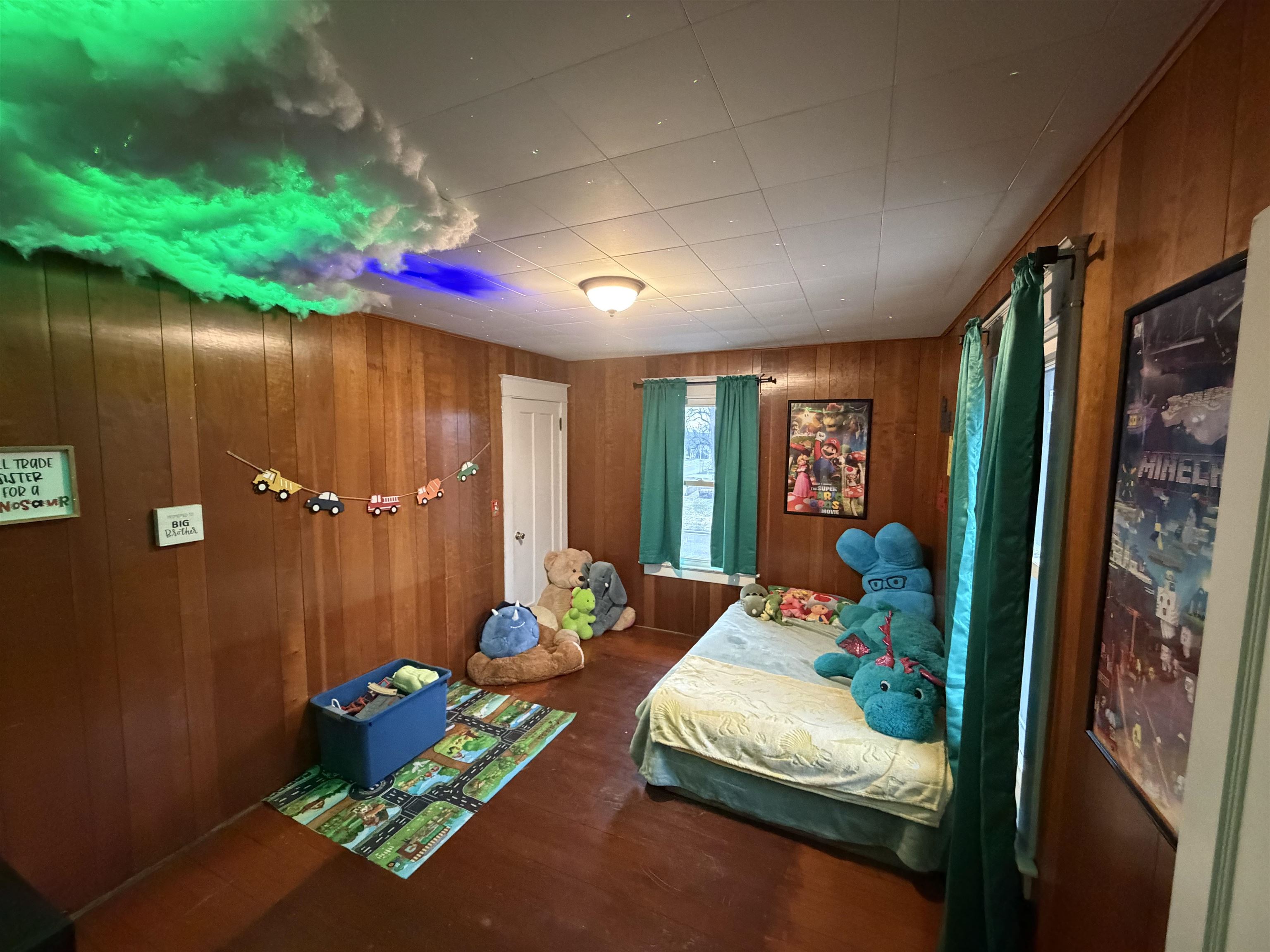 405 E BROADWAY AVENUE, Medford, Wisconsin 54451, 4 Bedrooms Bedrooms, ,1 BathroomBathrooms,Residential,For Sale,405 E BROADWAY AVENUE,22602066