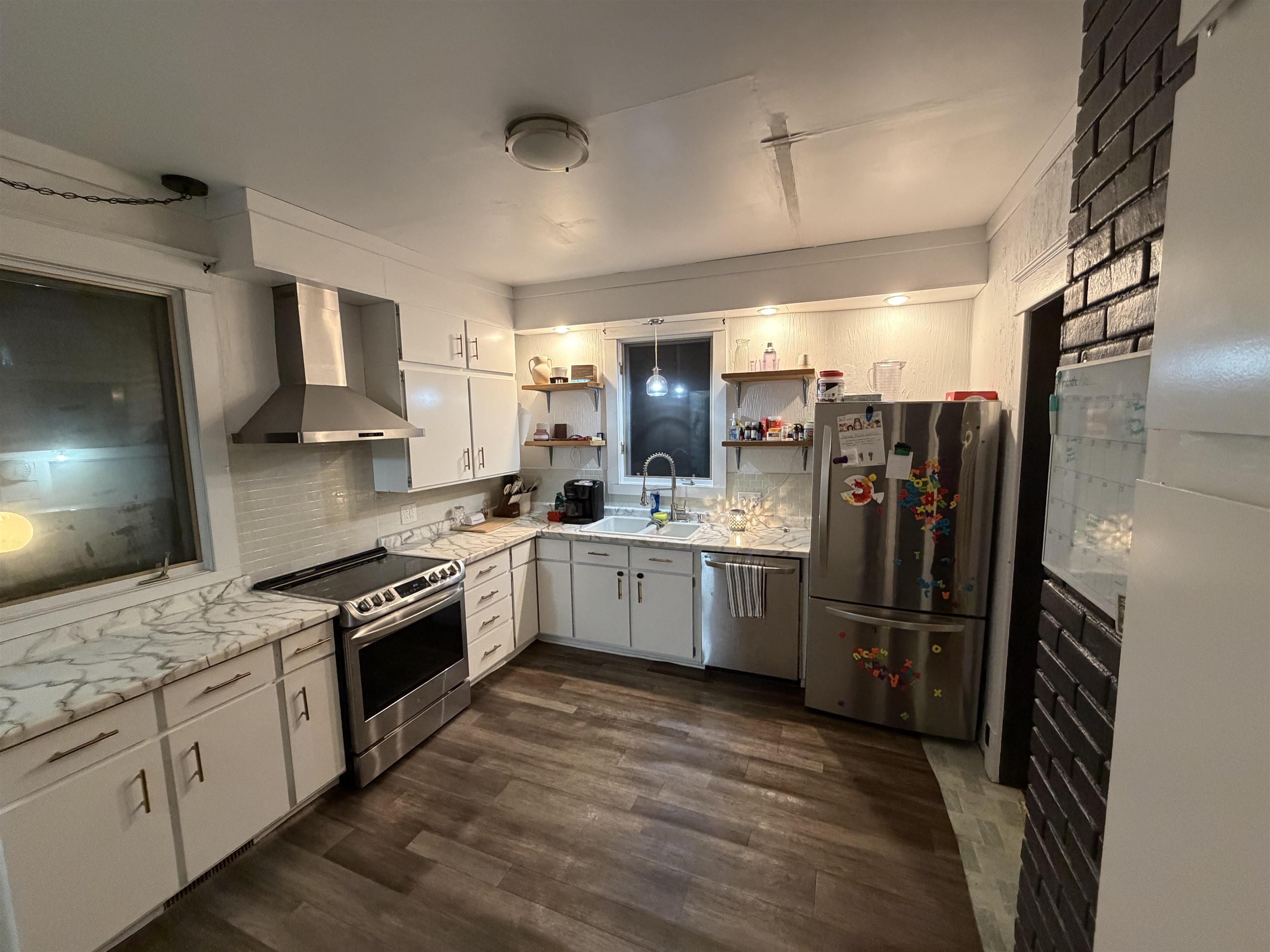 405 E BROADWAY AVENUE, Medford, Wisconsin 54451, 4 Bedrooms Bedrooms, ,1 BathroomBathrooms,Residential,For Sale,405 E BROADWAY AVENUE,22602066