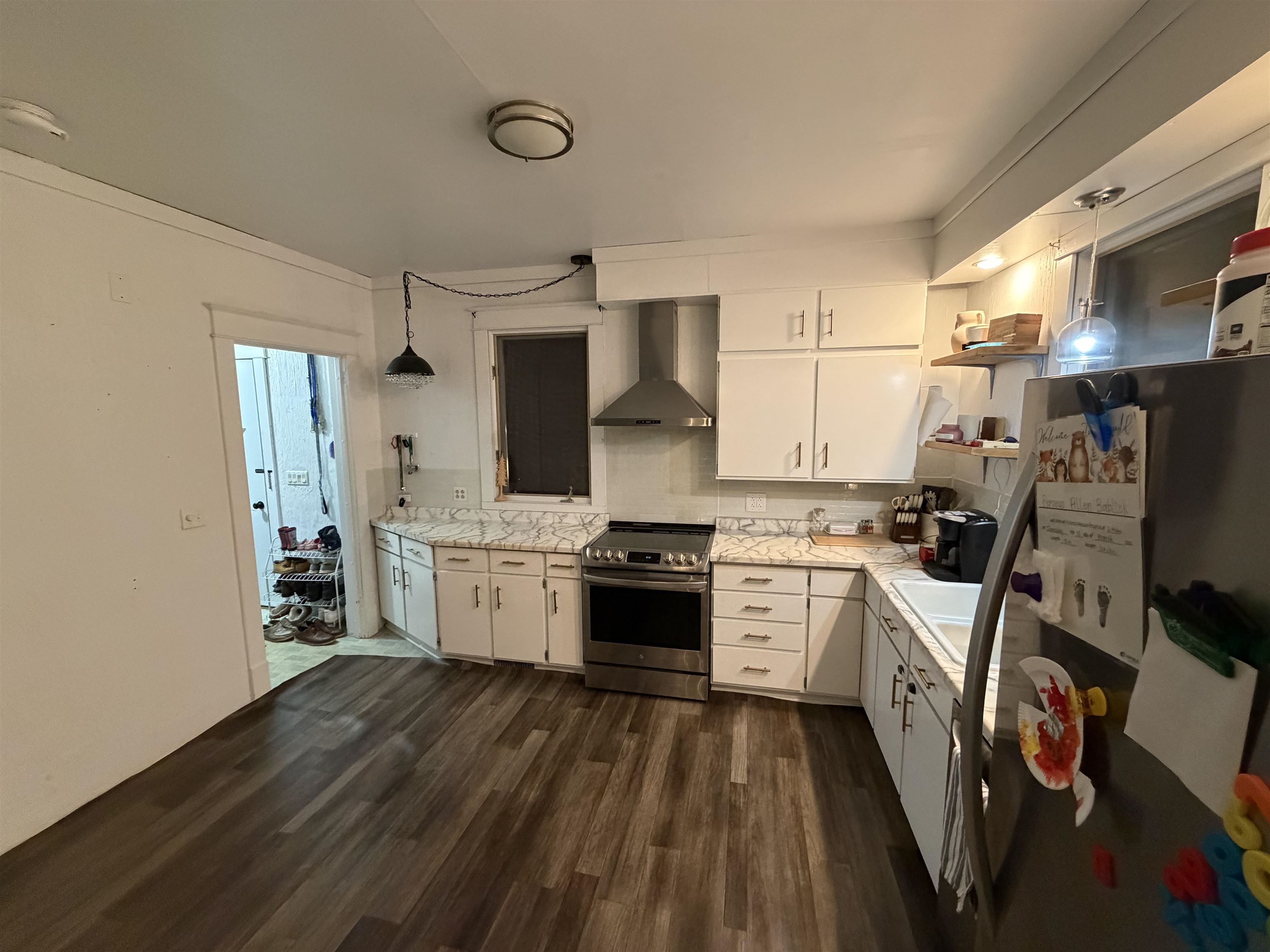 405 E BROADWAY AVENUE, Medford, Wisconsin 54451, 4 Bedrooms Bedrooms, ,1 BathroomBathrooms,Residential,For Sale,405 E BROADWAY AVENUE,22602066