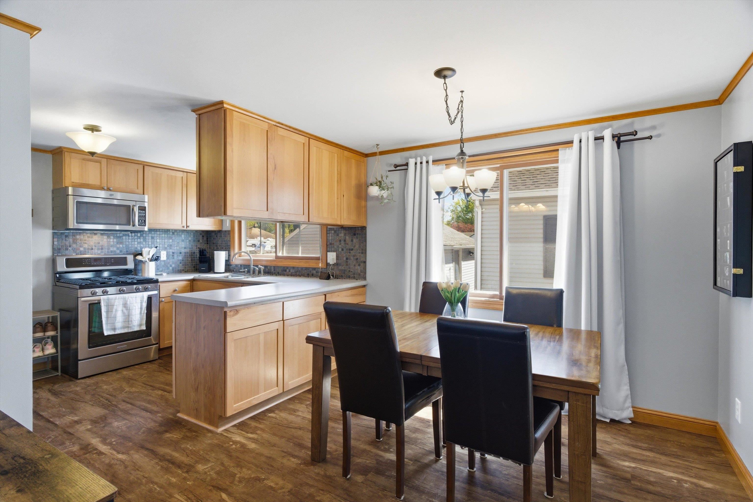 503 N ASH AVENUE, Marshfield, Wisconsin 54449, 2 Bedrooms Bedrooms, ,1 BathroomBathrooms,Residential,For Sale,503 N ASH AVENUE,22602068