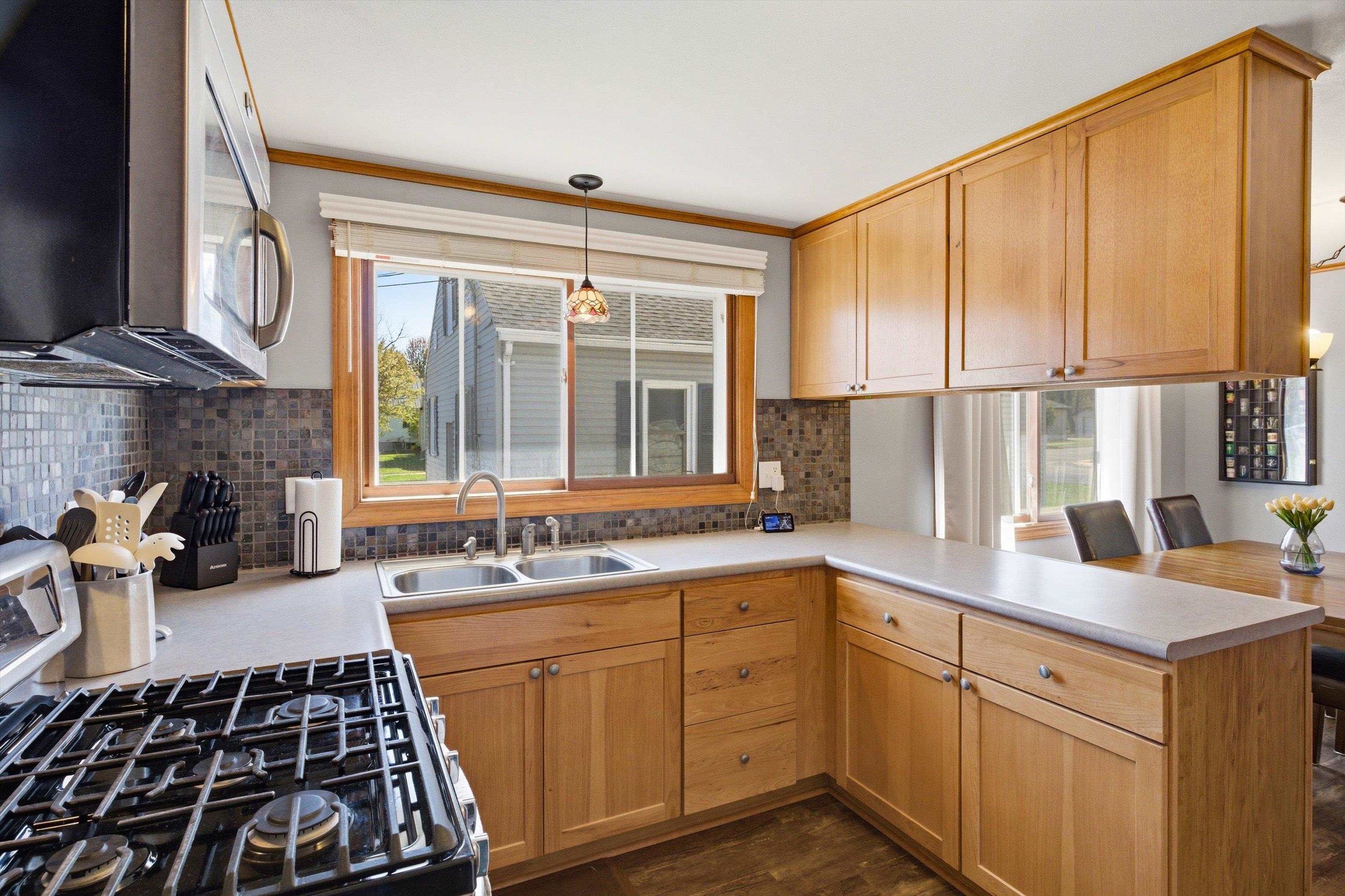 503 N ASH AVENUE, Marshfield, Wisconsin 54449, 2 Bedrooms Bedrooms, ,1 BathroomBathrooms,Residential,For Sale,503 N ASH AVENUE,22602068