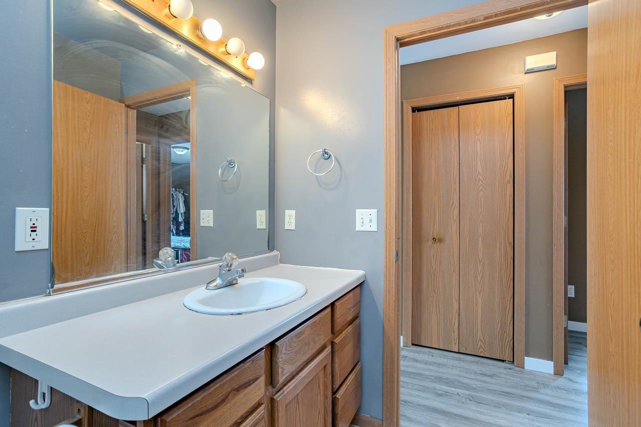 710-712 N 16TH AVENUE, Wausau, Wisconsin 54401, 3 Bedrooms Bedrooms, ,2 BathroomsBathrooms,Multi-family,For Sale,710-712 N 16TH AVENUE,22602069
