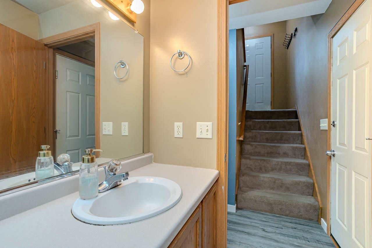 710-712 N 16TH AVENUE, Wausau, Wisconsin 54401, 3 Bedrooms Bedrooms, ,2 BathroomsBathrooms,Multi-family,For Sale,710-712 N 16TH AVENUE,22602069
