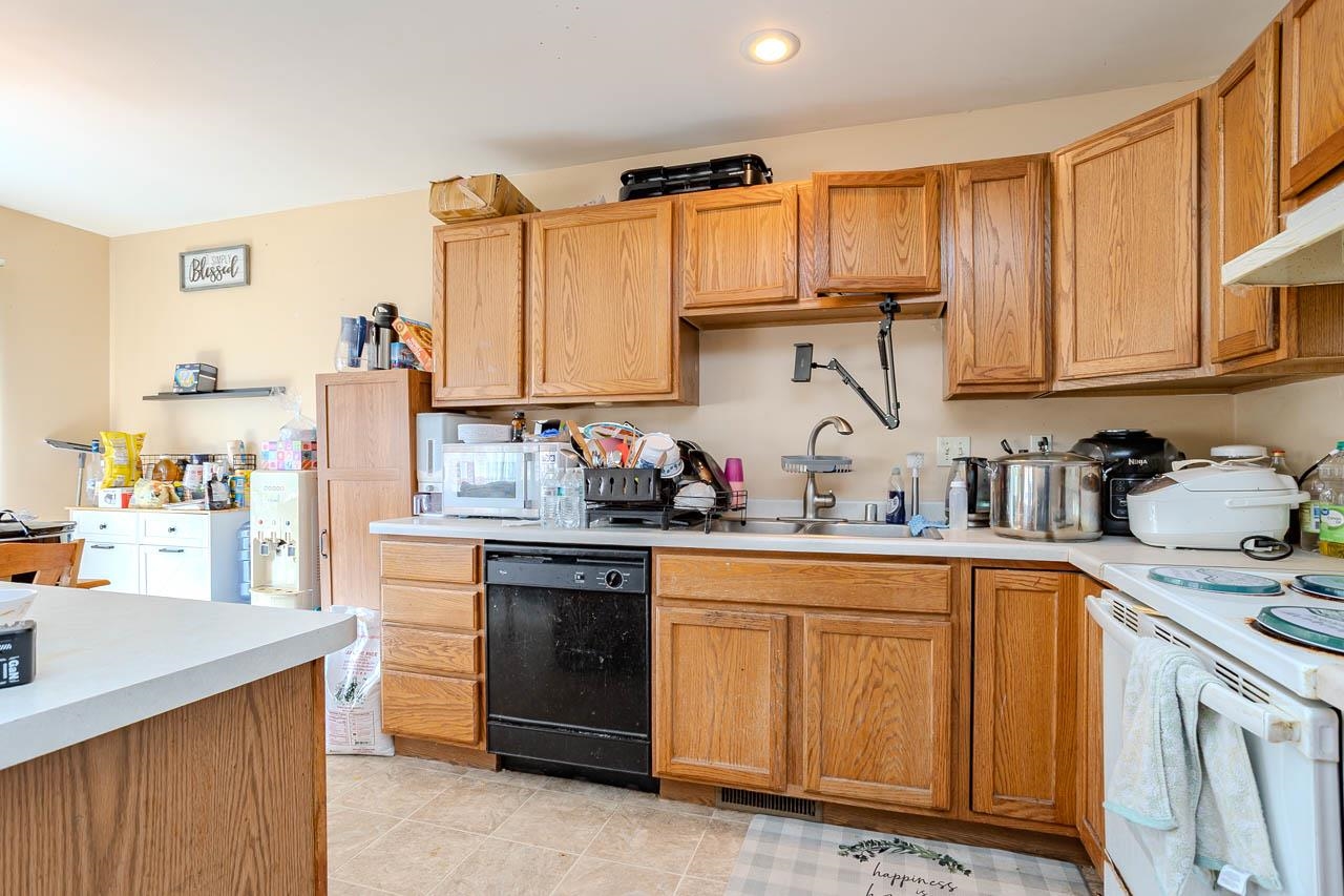 710-712 N 16TH AVENUE, Wausau, Wisconsin 54401, 3 Bedrooms Bedrooms, ,2 BathroomsBathrooms,Multi-family,For Sale,710-712 N 16TH AVENUE,22602069
