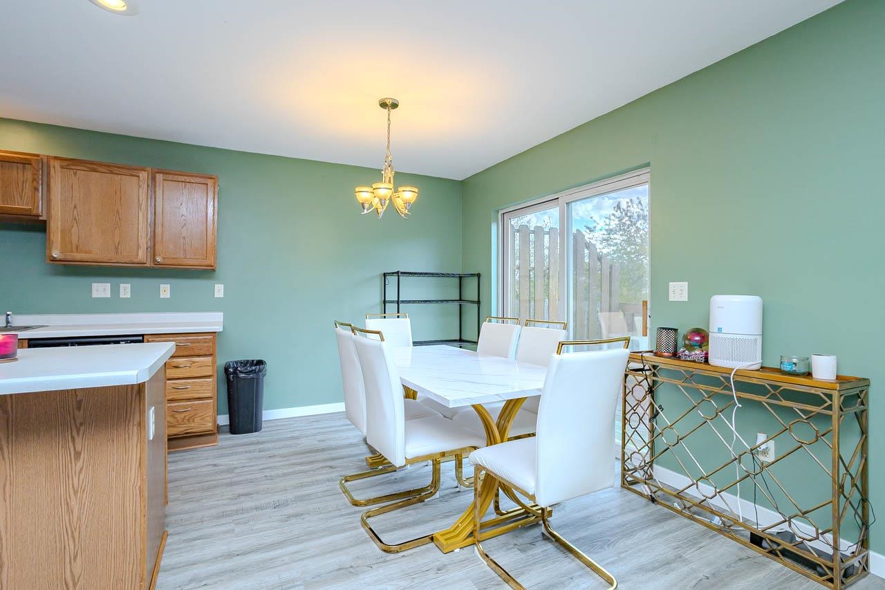 710-712 N 16TH AVENUE, Wausau, Wisconsin 54401, 3 Bedrooms Bedrooms, ,2 BathroomsBathrooms,Multi-family,For Sale,710-712 N 16TH AVENUE,22602069