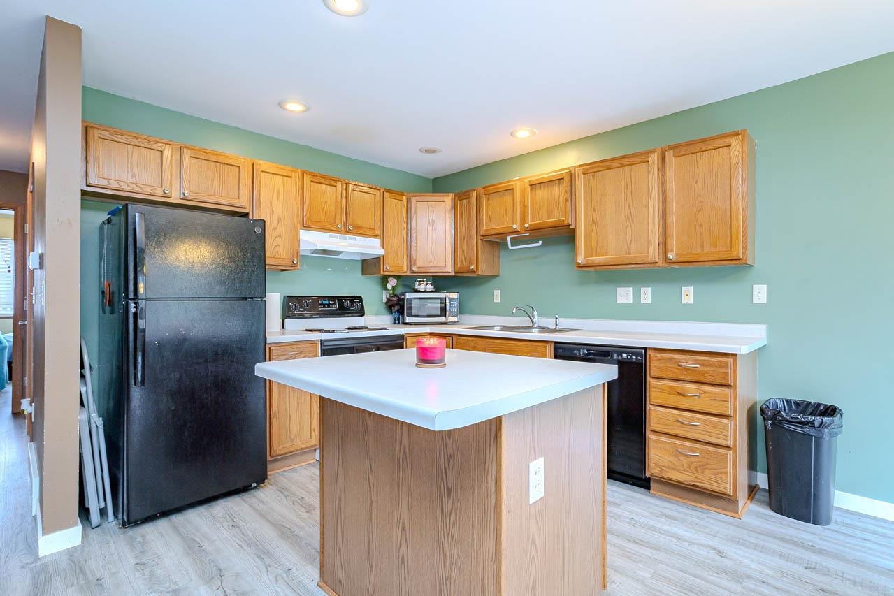 710-712 N 16TH AVENUE, Wausau, Wisconsin 54401, 3 Bedrooms Bedrooms, ,2 BathroomsBathrooms,Multi-family,For Sale,710-712 N 16TH AVENUE,22602069
