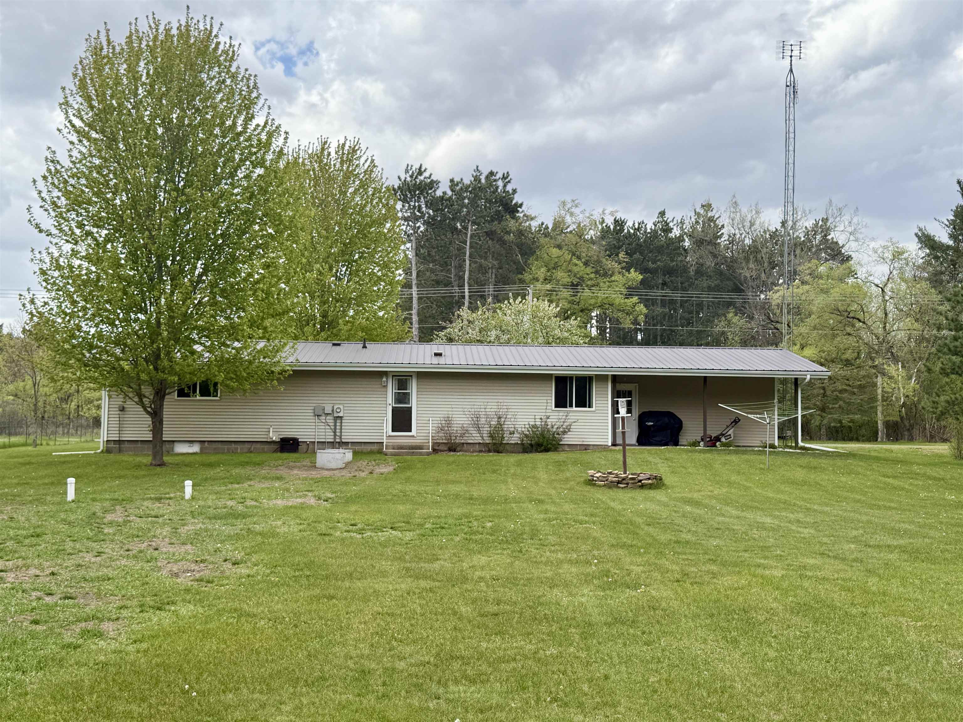 W13071 W BIGHORN AVENUE, Hancock, Wisconsin 54943, 3 Bedrooms Bedrooms, ,1 BathroomBathrooms,Residential,For Sale,W13071 W BIGHORN AVENUE,22602071