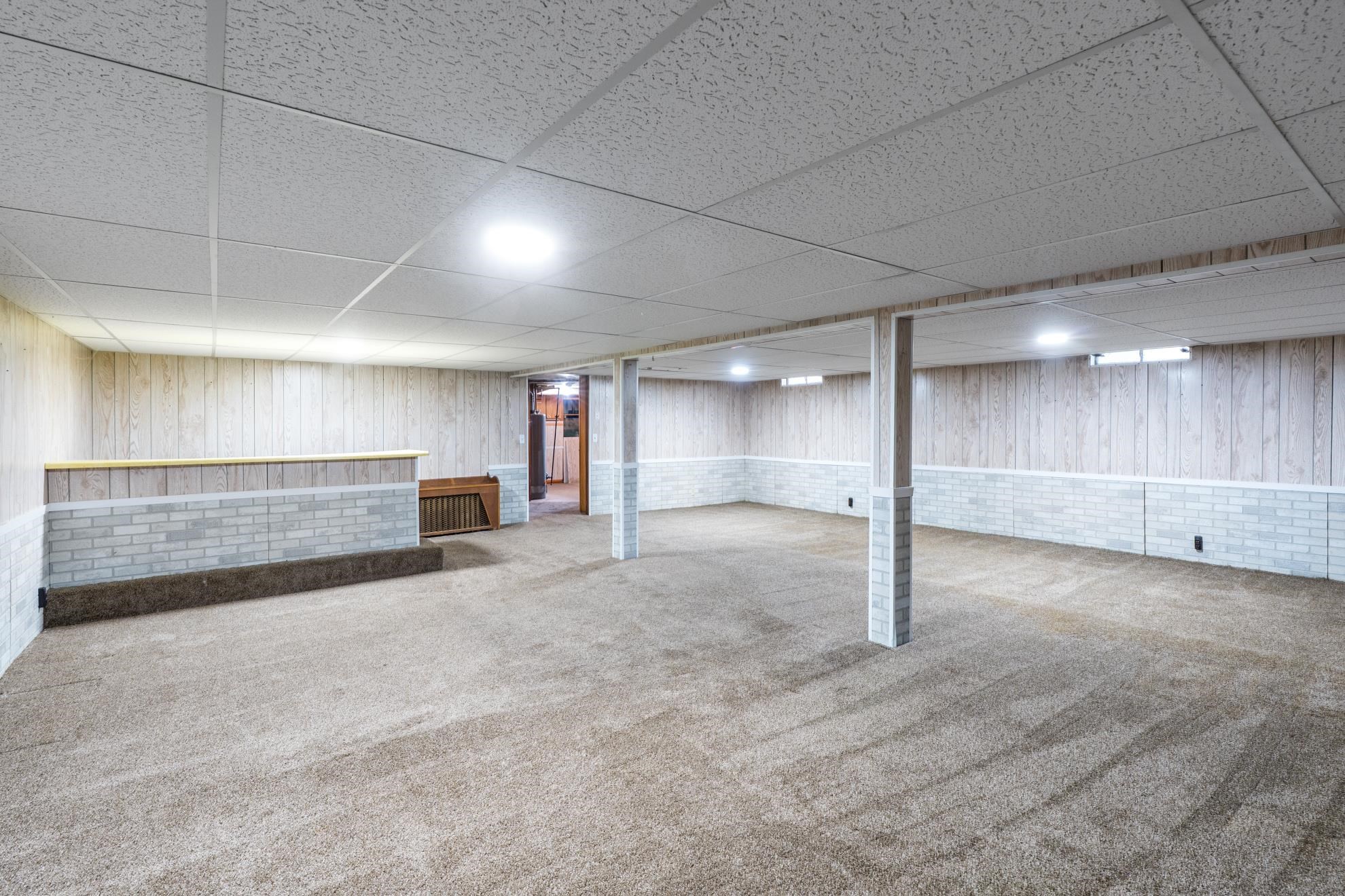 408 W JEFFERSON STREET, Marshfield, Wisconsin 54449, 4 Bedrooms Bedrooms, ,1 BathroomBathrooms,Residential,For Sale,408 W JEFFERSON STREET,22602084