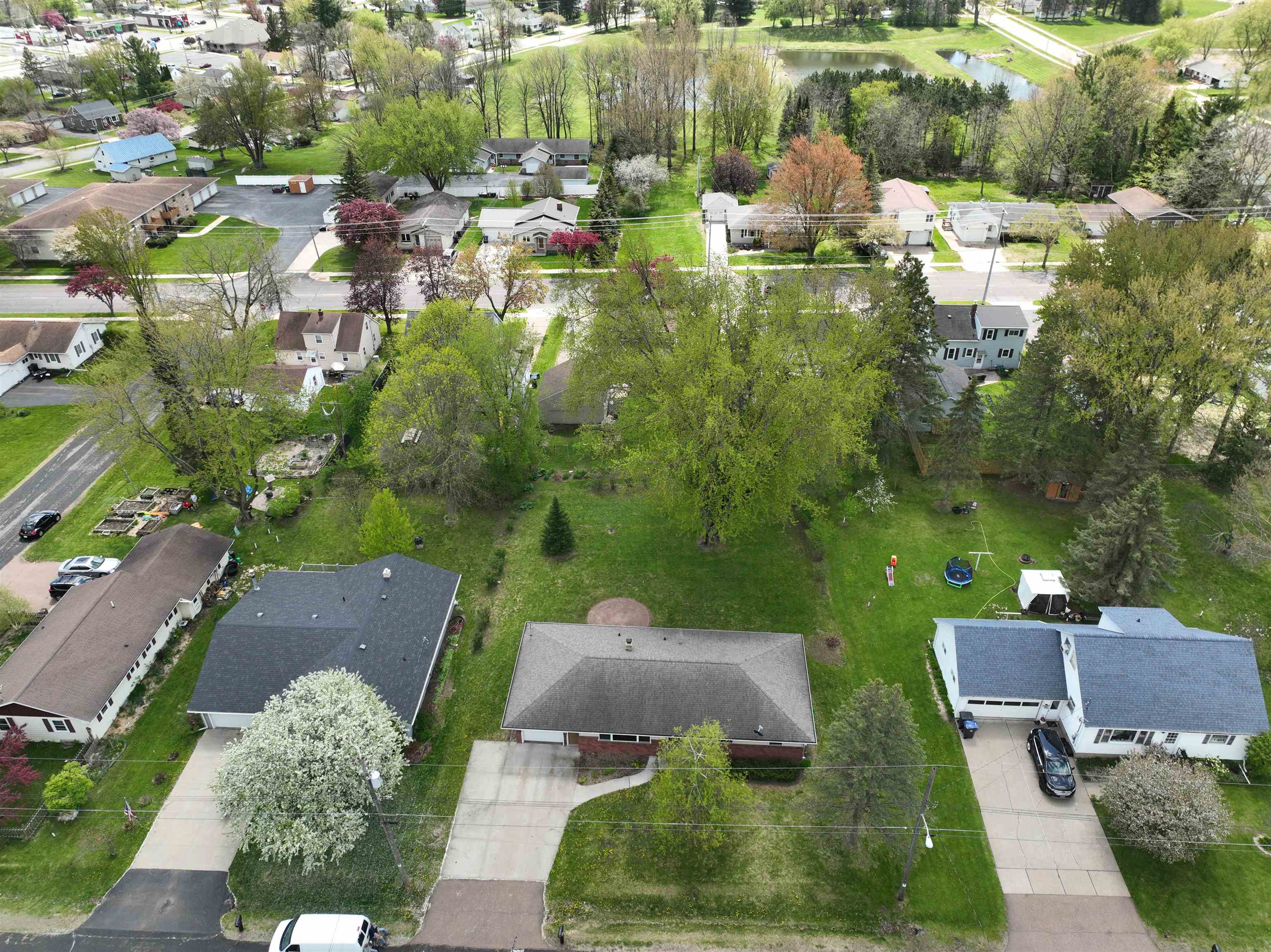 408 W JEFFERSON STREET, Marshfield, Wisconsin 54449, 4 Bedrooms Bedrooms, ,1 BathroomBathrooms,Residential,For Sale,408 W JEFFERSON STREET,22602084