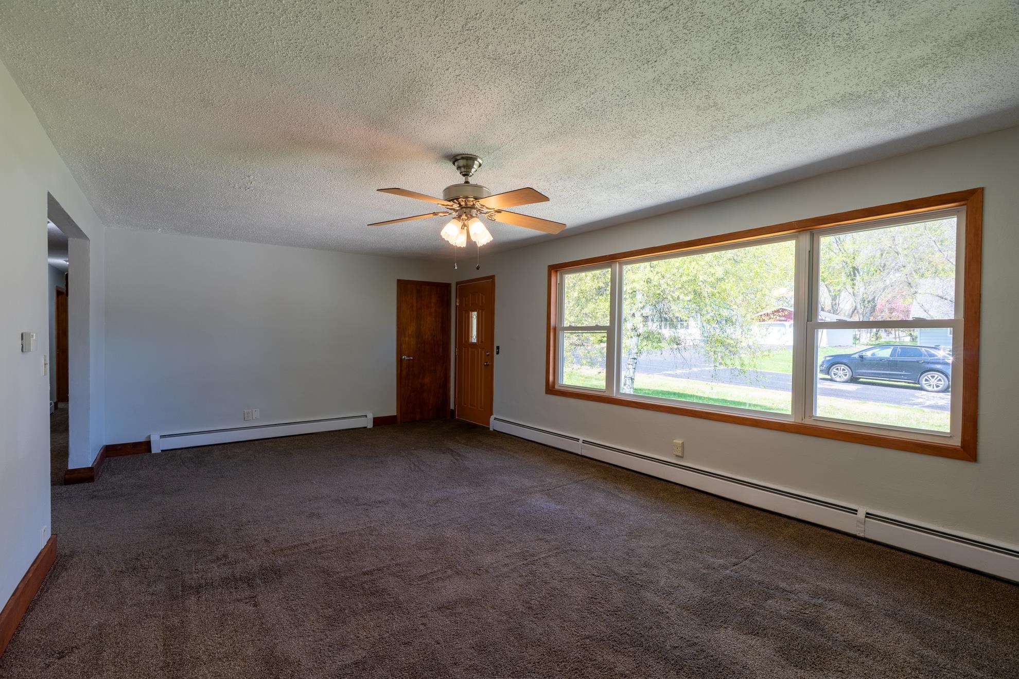 408 W JEFFERSON STREET, Marshfield, Wisconsin 54449, 4 Bedrooms Bedrooms, ,1 BathroomBathrooms,Residential,For Sale,408 W JEFFERSON STREET,22602084