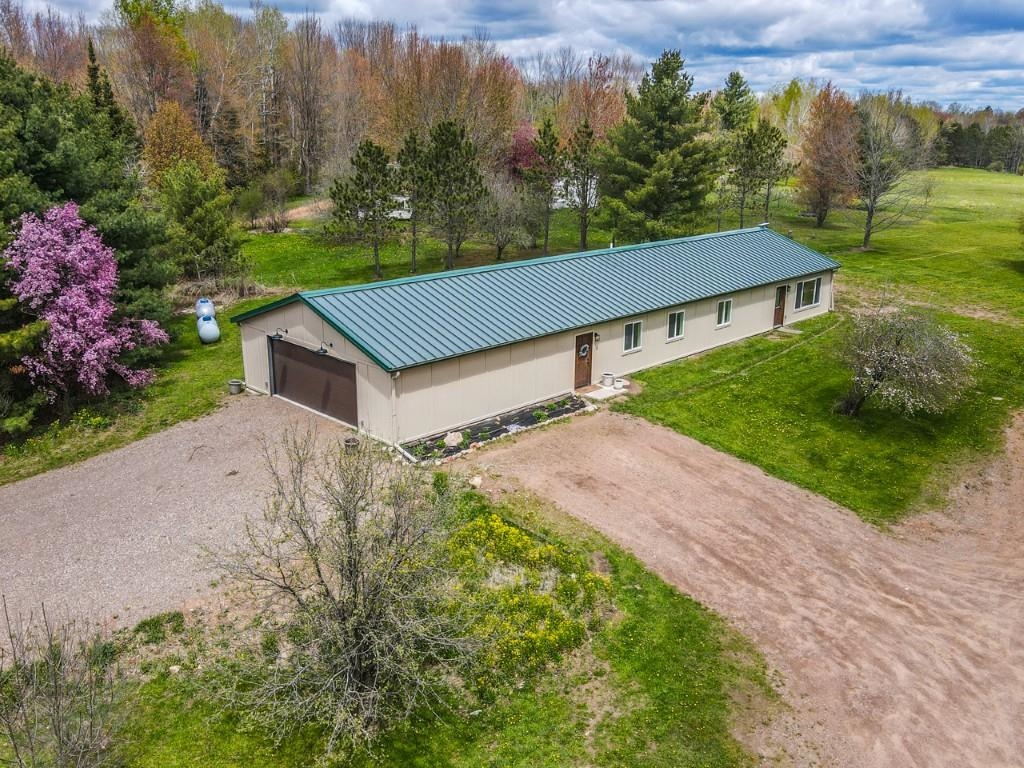 N2812 HINZ ROAD, Merrill, Wisconsin 54452, 4 Bedrooms Bedrooms, ,2 BathroomsBathrooms,Residential,For Sale,N2812 HINZ ROAD,22602085