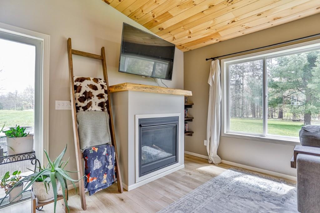 N2812 HINZ ROAD, Merrill, Wisconsin 54452, 4 Bedrooms Bedrooms, ,2 BathroomsBathrooms,Residential,For Sale,N2812 HINZ ROAD,22602085