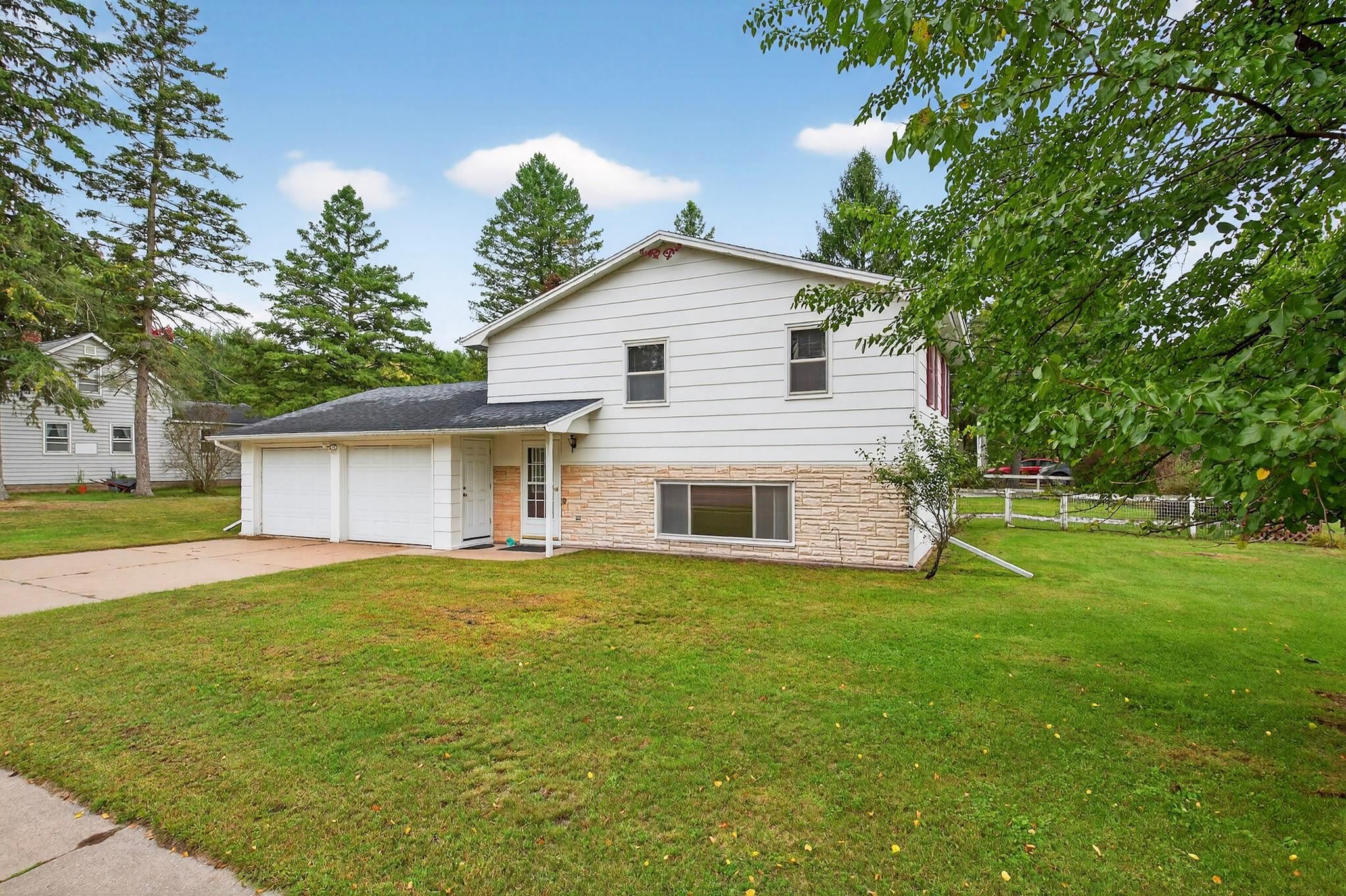 2610 GAYNOR AVENUE, Wisconsin Rapids, Wisconsin 54495, 4 Bedrooms Bedrooms, ,1 BathroomBathrooms,Residential,For Sale,2610 GAYNOR AVENUE,22602087