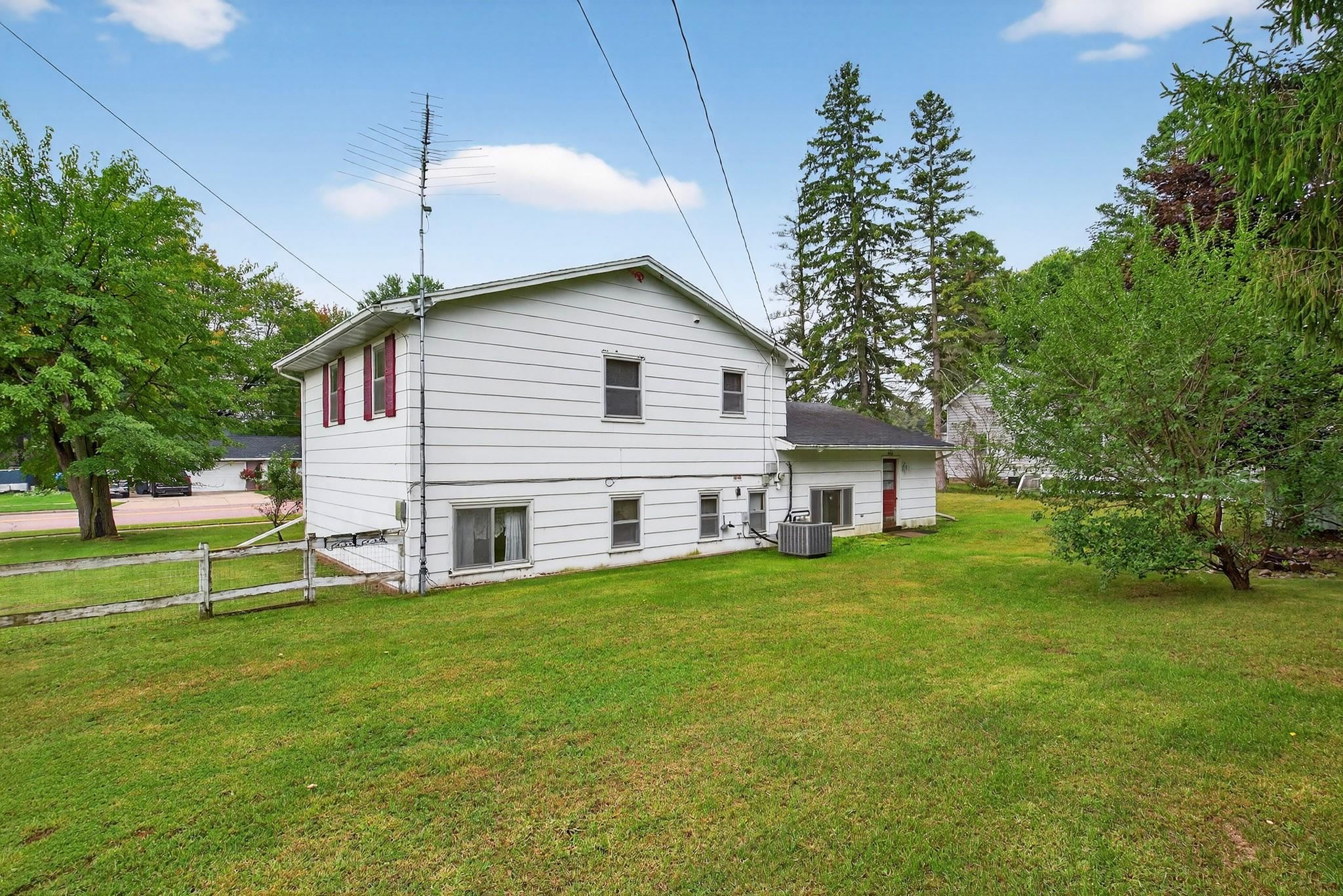 2610 GAYNOR AVENUE, Wisconsin Rapids, Wisconsin 54495, 4 Bedrooms Bedrooms, ,1 BathroomBathrooms,Residential,For Sale,2610 GAYNOR AVENUE,22602087