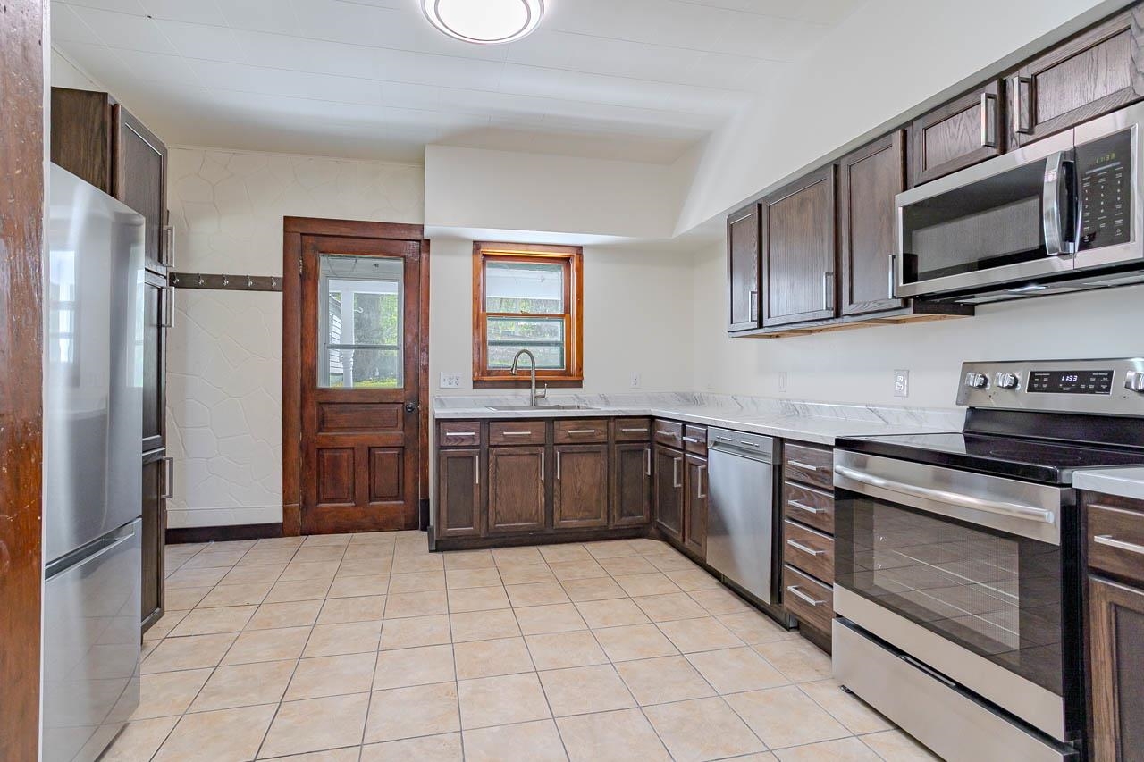 105 N 10TH STREET, Wausau, Wisconsin 54403, 3 Bedrooms Bedrooms, ,1 BathroomBathrooms,Residential,For Sale,105 N 10TH STREET,22602097