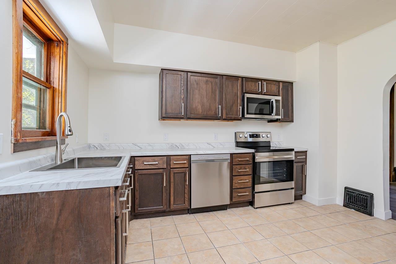 105 N 10TH STREET, Wausau, Wisconsin 54403, 3 Bedrooms Bedrooms, ,1 BathroomBathrooms,Residential,For Sale,105 N 10TH STREET,22602097