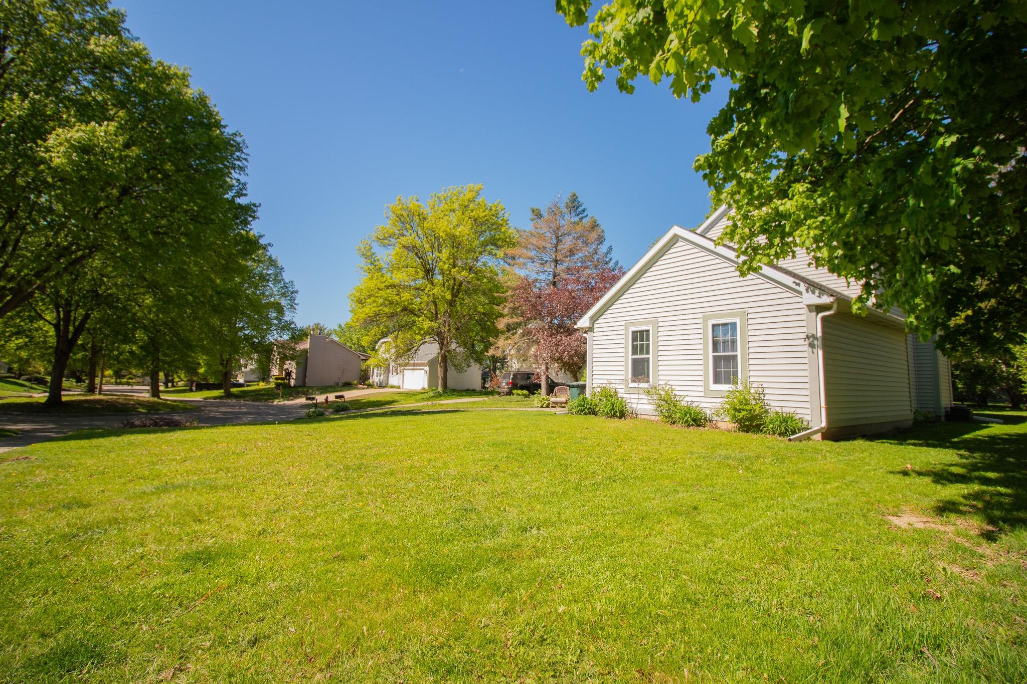 26 CROSSBRIDGE COURT, Madison, Wisconsin 53717-1602, 3 Bedrooms Bedrooms, ,1 BathroomBathrooms,Residential,For Sale,26 CROSSBRIDGE COURT,22602098