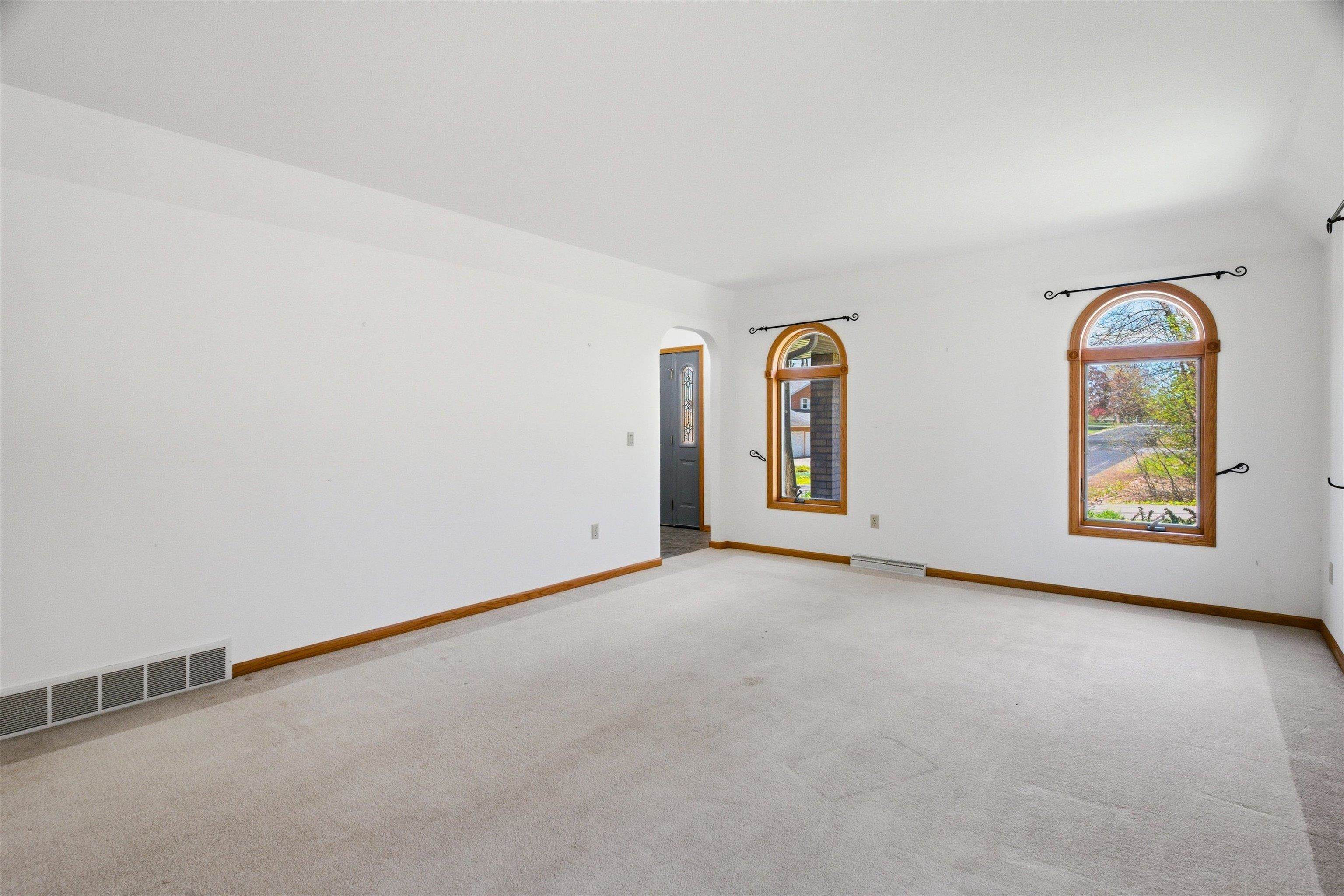 1126 W IVES STREET, Marshfield, Wisconsin 54449, 6 Bedrooms Bedrooms, ,4 BathroomsBathrooms,Residential,For Sale,1126 W IVES STREET,22602100