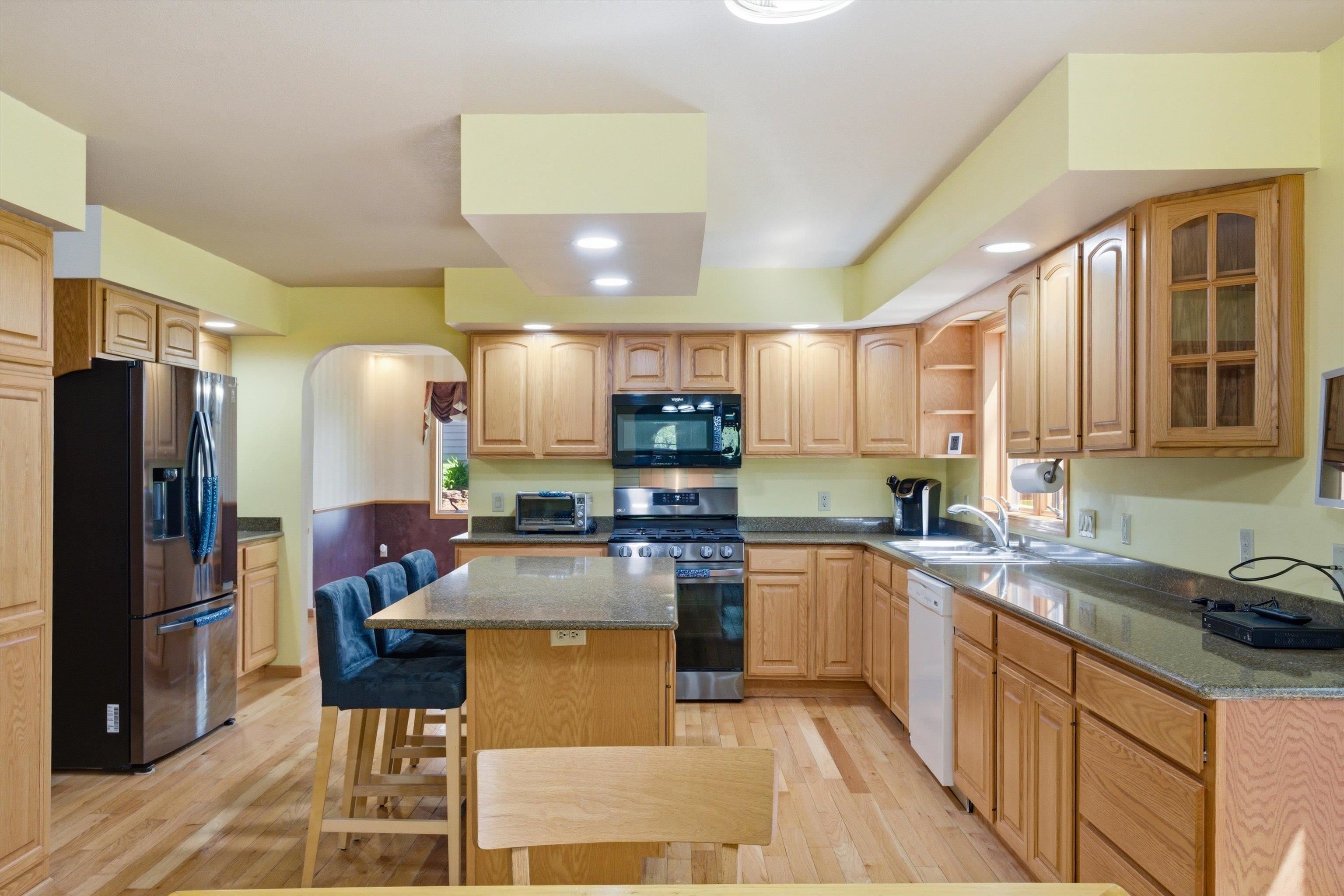 1126 W IVES STREET, Marshfield, Wisconsin 54449, 6 Bedrooms Bedrooms, ,4 BathroomsBathrooms,Residential,For Sale,1126 W IVES STREET,22602100