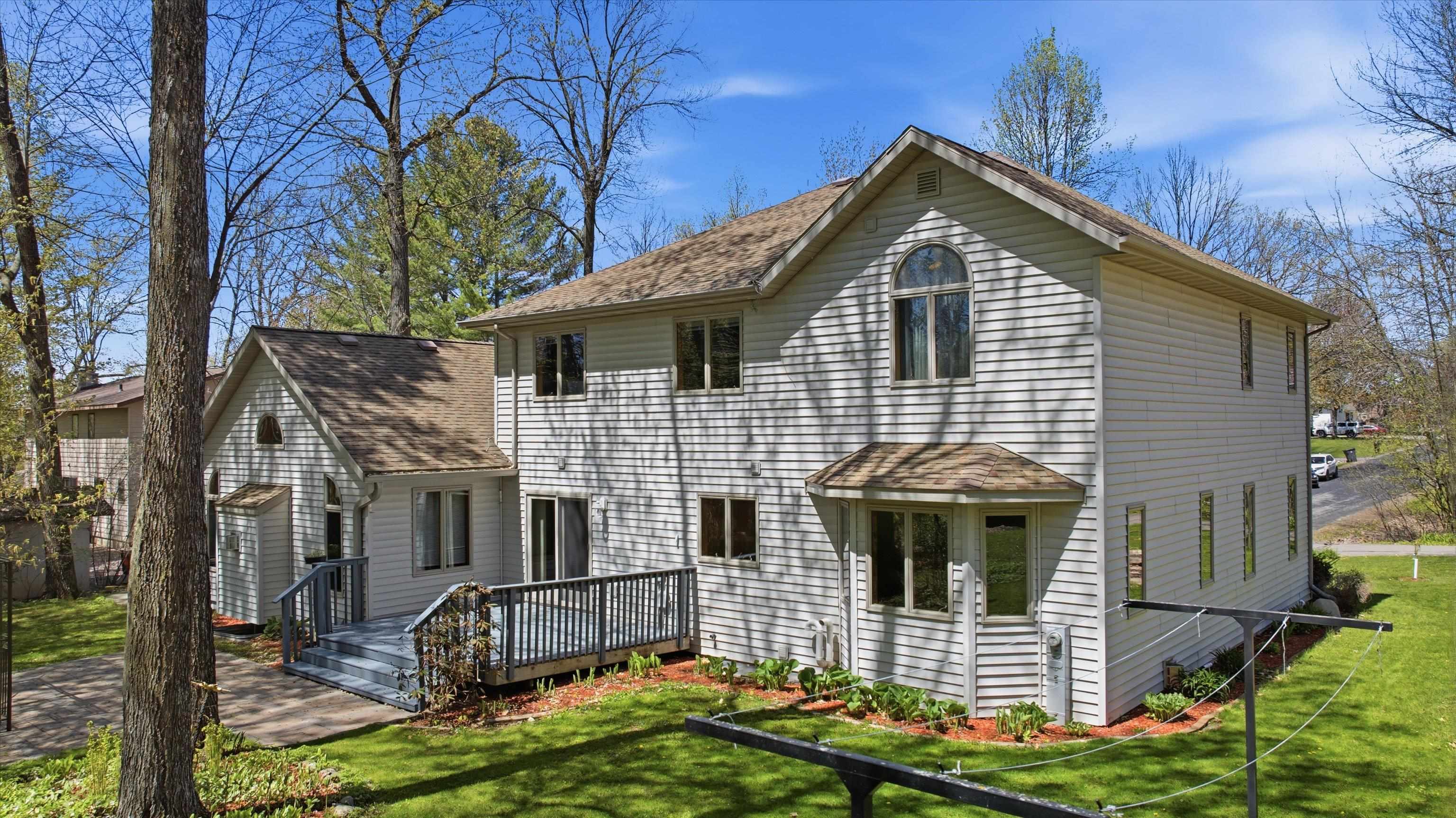 1126 W IVES STREET, Marshfield, Wisconsin 54449, 6 Bedrooms Bedrooms, ,4 BathroomsBathrooms,Residential,For Sale,1126 W IVES STREET,22602100