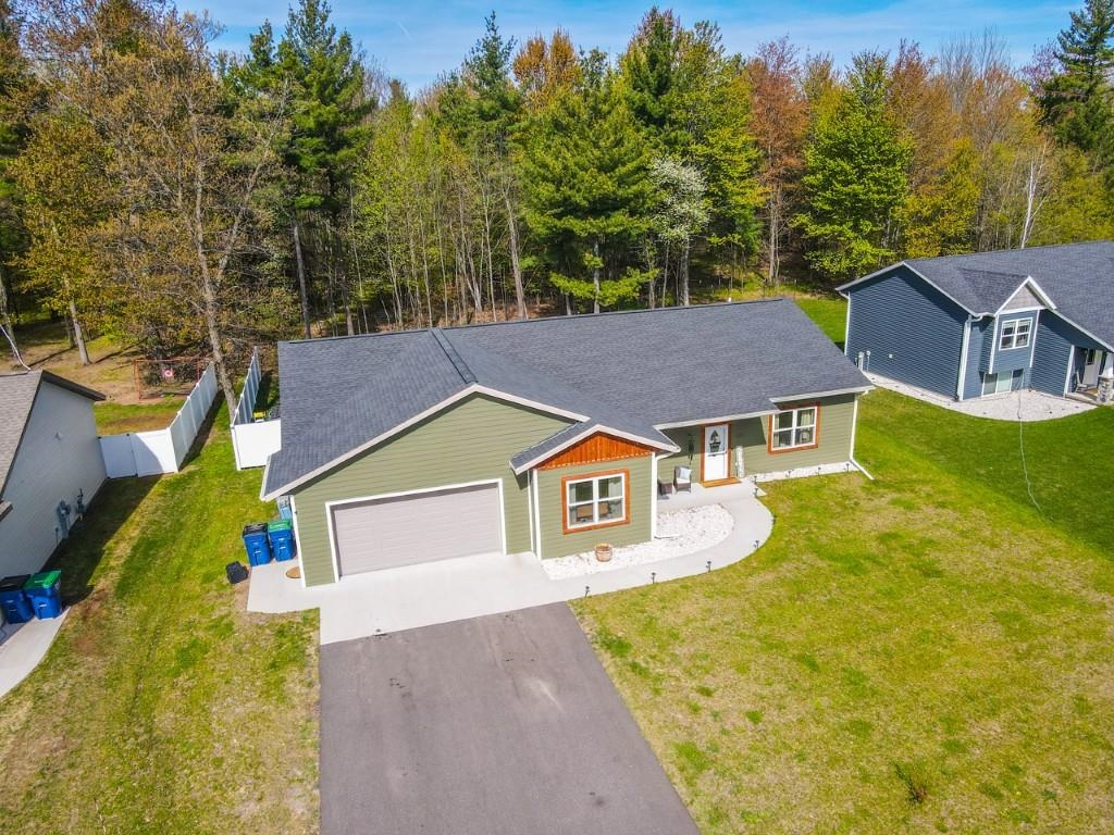 1115 FALL CITY COURT, Mosinee, Wisconsin 54455, 4 Bedrooms Bedrooms, ,2 BathroomsBathrooms,Residential,For Sale,1115 FALL CITY COURT,22602104