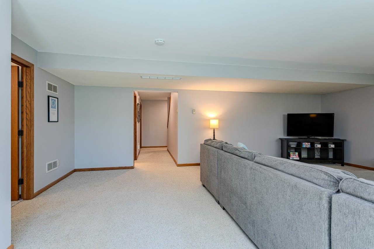 4010 PINE TREE ROAD, Wausau, Wisconsin 54403, 5 Bedrooms Bedrooms, ,2 BathroomsBathrooms,Residential,For Sale,4010 PINE TREE ROAD,22602110