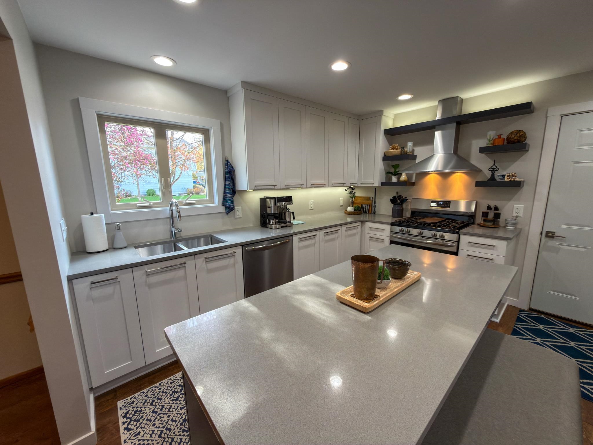 5545 RIVERVIEW COURT, Stevens Point, Wisconsin 54482, 3 Bedrooms Bedrooms, ,2 BathroomsBathrooms,Residential,For Sale,5545 RIVERVIEW COURT,22602113