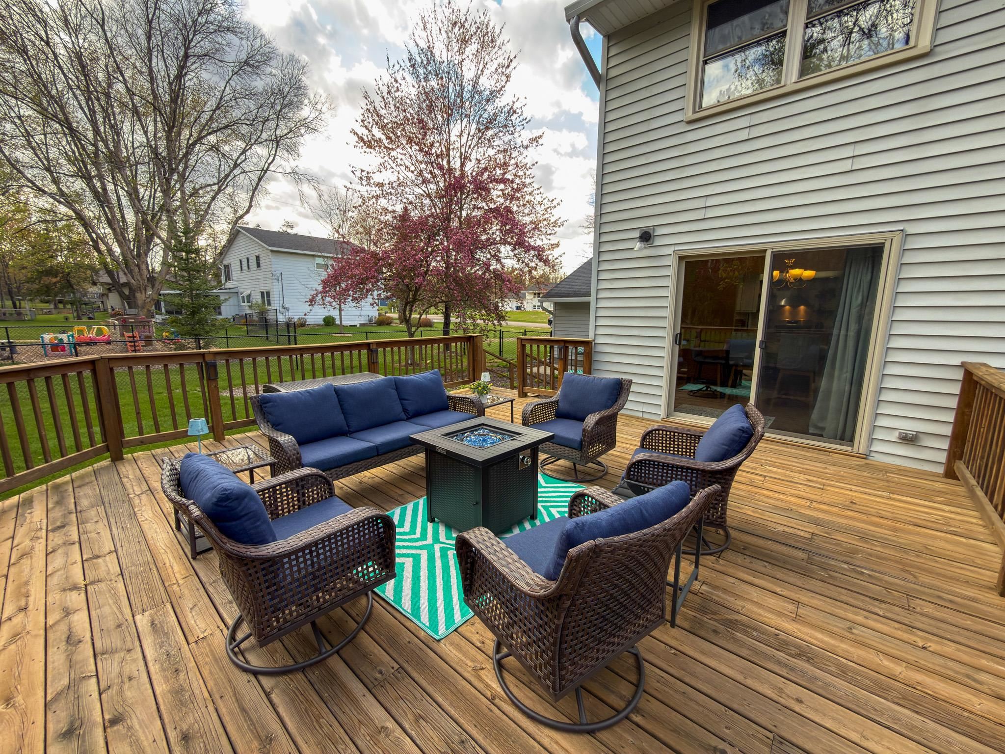 5545 RIVERVIEW COURT, Stevens Point, Wisconsin 54482, 3 Bedrooms Bedrooms, ,2 BathroomsBathrooms,Residential,For Sale,5545 RIVERVIEW COURT,22602113