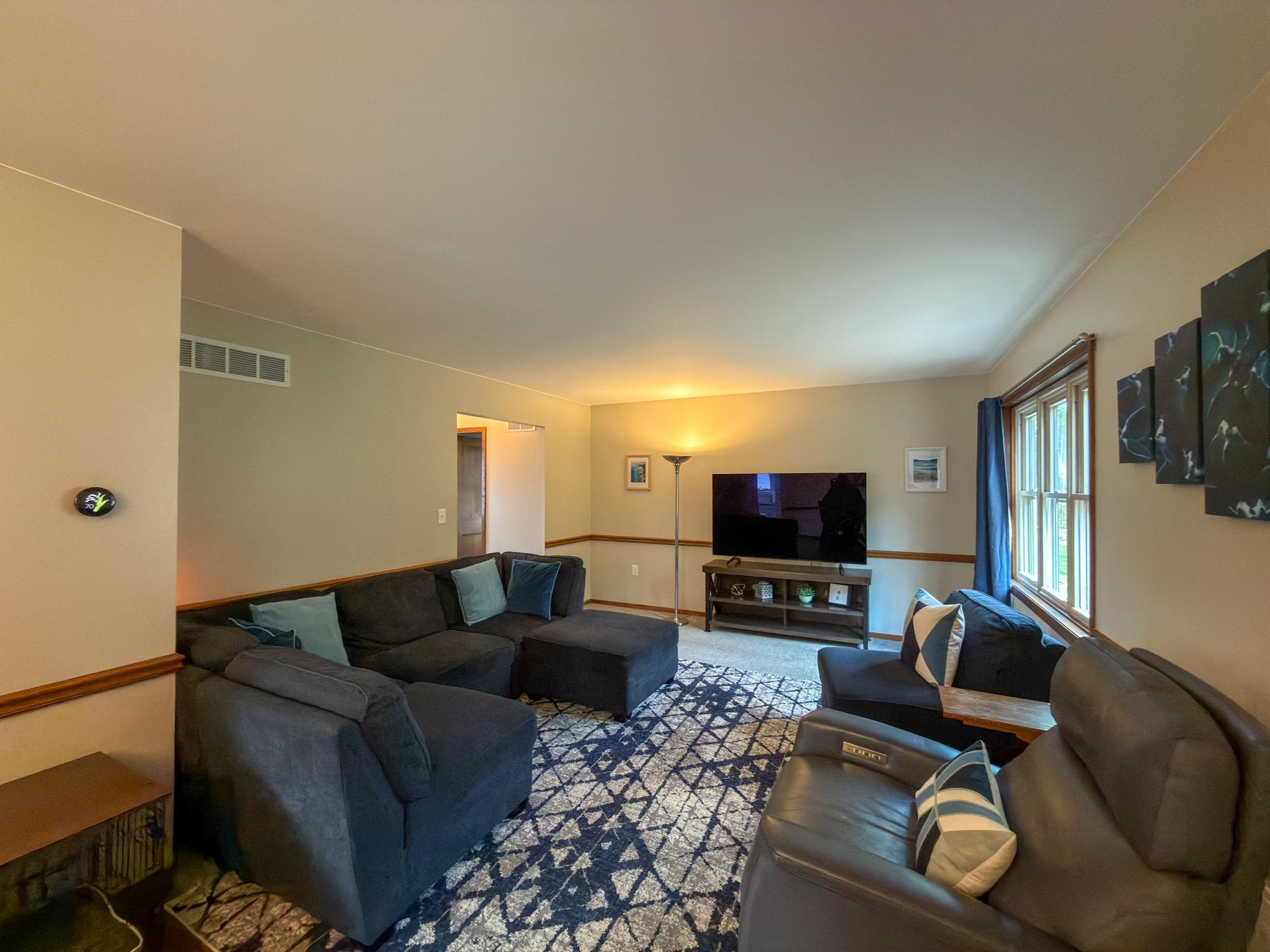 5545 RIVERVIEW COURT, Stevens Point, Wisconsin 54482, 3 Bedrooms Bedrooms, ,2 BathroomsBathrooms,Residential,For Sale,5545 RIVERVIEW COURT,22602113