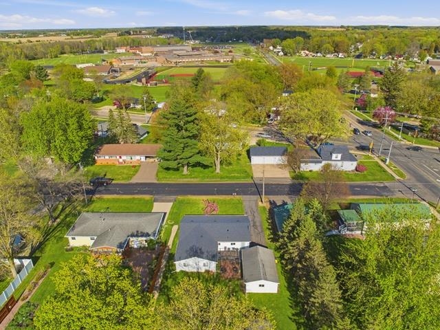606 N PLUM AVENUE, Marshfield, Wisconsin 54449, 4 Bedrooms Bedrooms, ,1 BathroomBathrooms,Residential,For Sale,606 N PLUM AVENUE,22602116