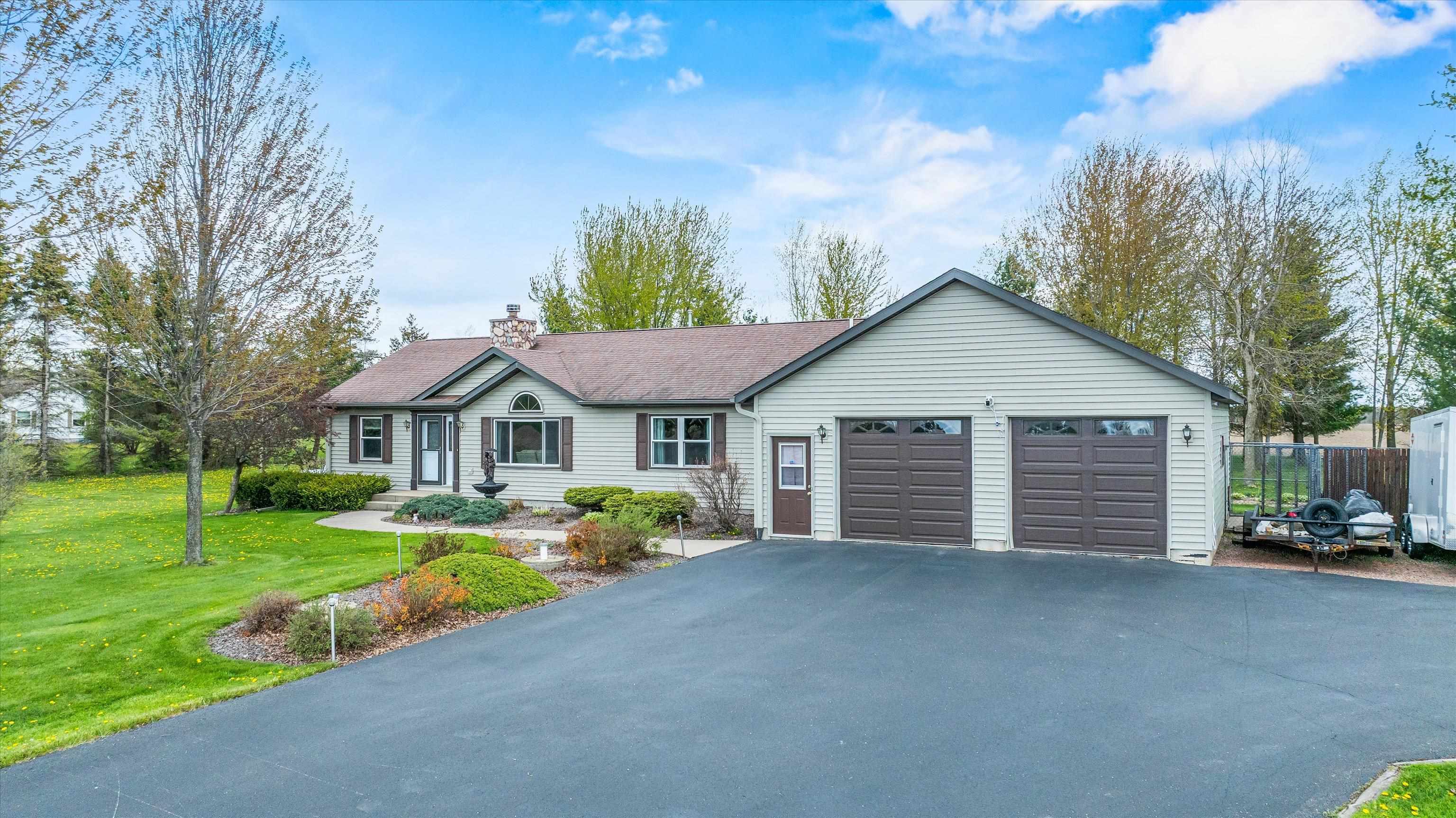 9816 LINCOLN AVENUE, Marshfield, Wisconsin 54449, 3 Bedrooms Bedrooms, ,2 BathroomsBathrooms,Residential,For Sale,9816 LINCOLN AVENUE,22602118