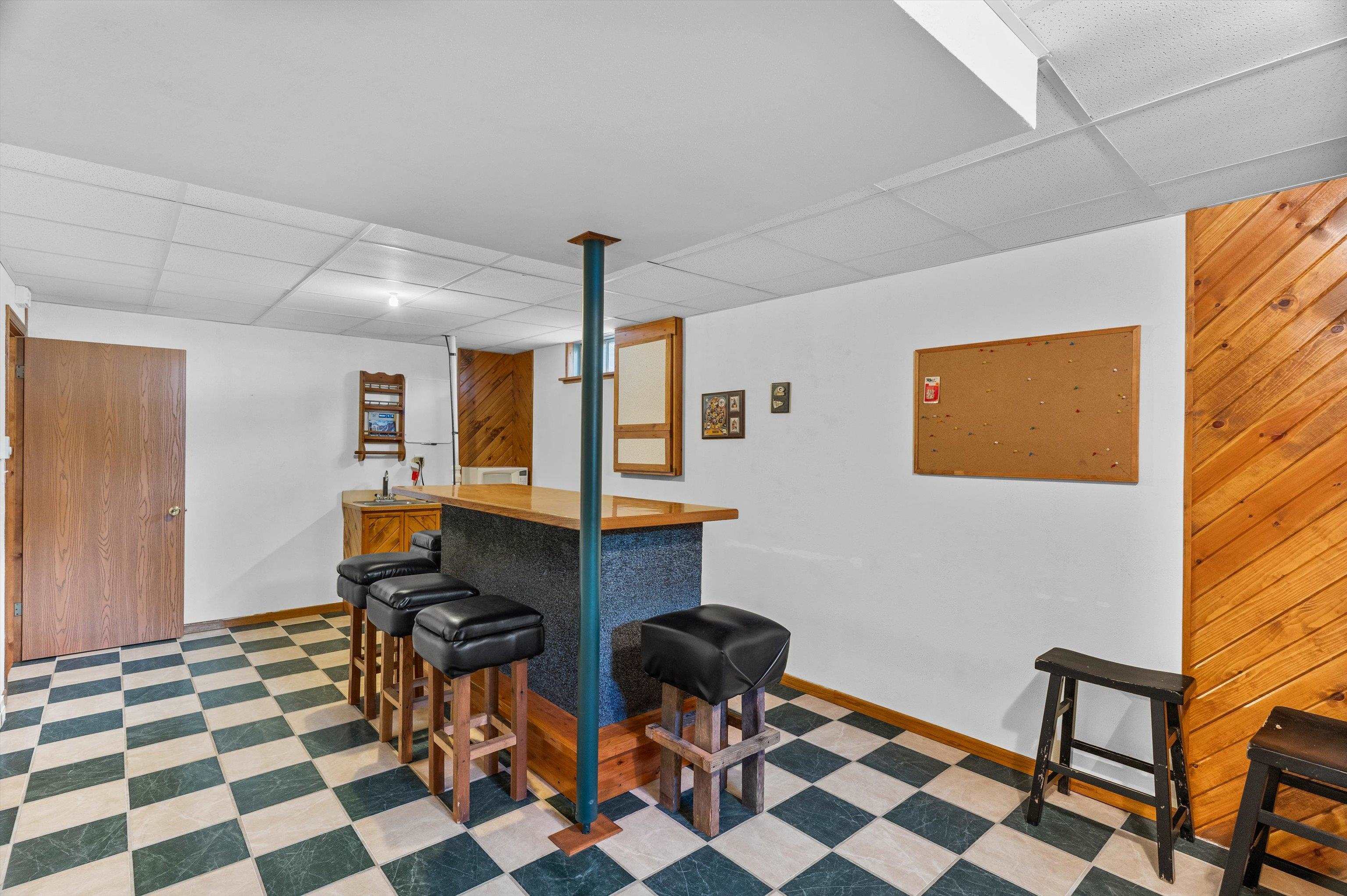 9816 LINCOLN AVENUE, Marshfield, Wisconsin 54449, 3 Bedrooms Bedrooms, ,2 BathroomsBathrooms,Residential,For Sale,9816 LINCOLN AVENUE,22602118